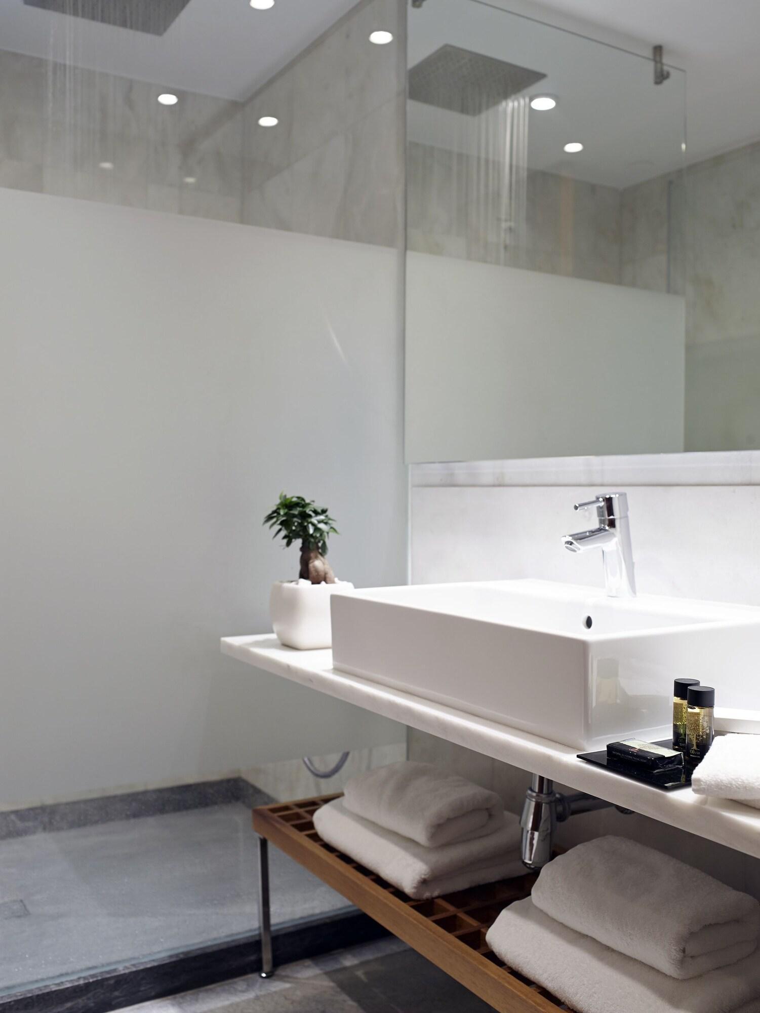 Double Premium King Bed