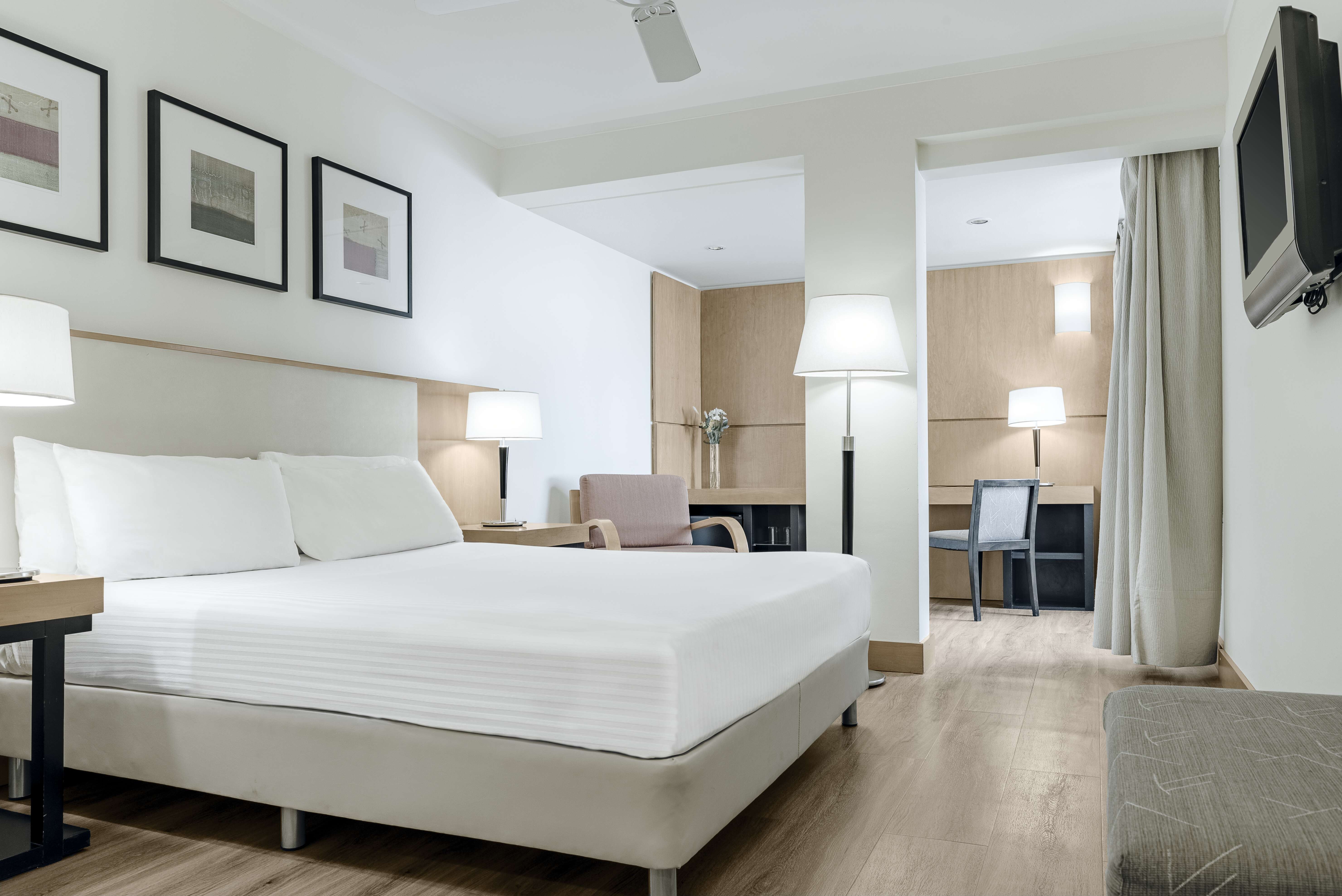 Double or Twin Standard