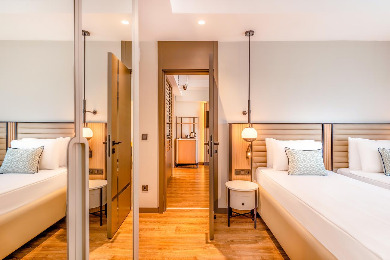 Family Room Side Sea View