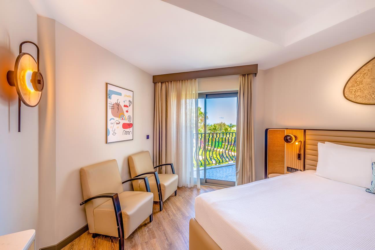 Family Room Side Sea View