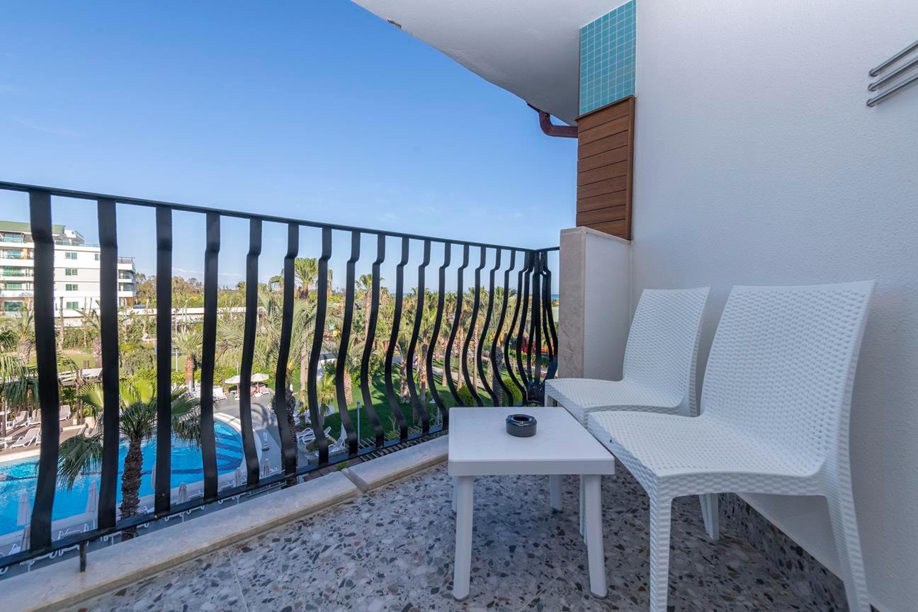 Family Room Side Sea View