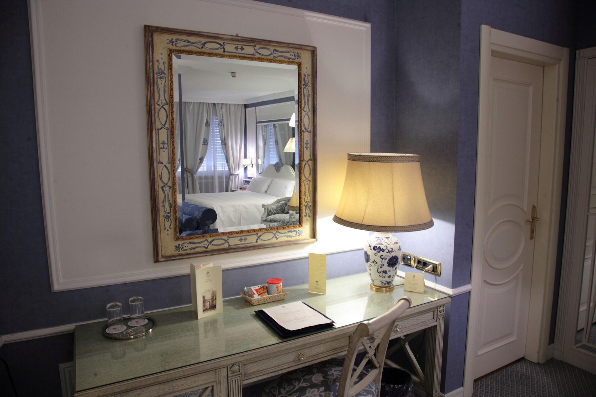 Junior Suite with Jacuzzi