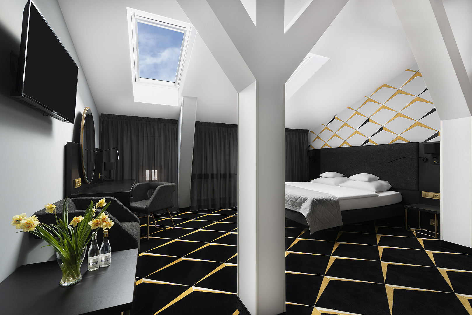 Double or Twin Standard