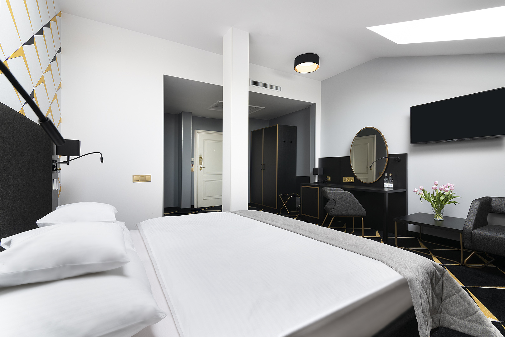 Double or Twin Standard