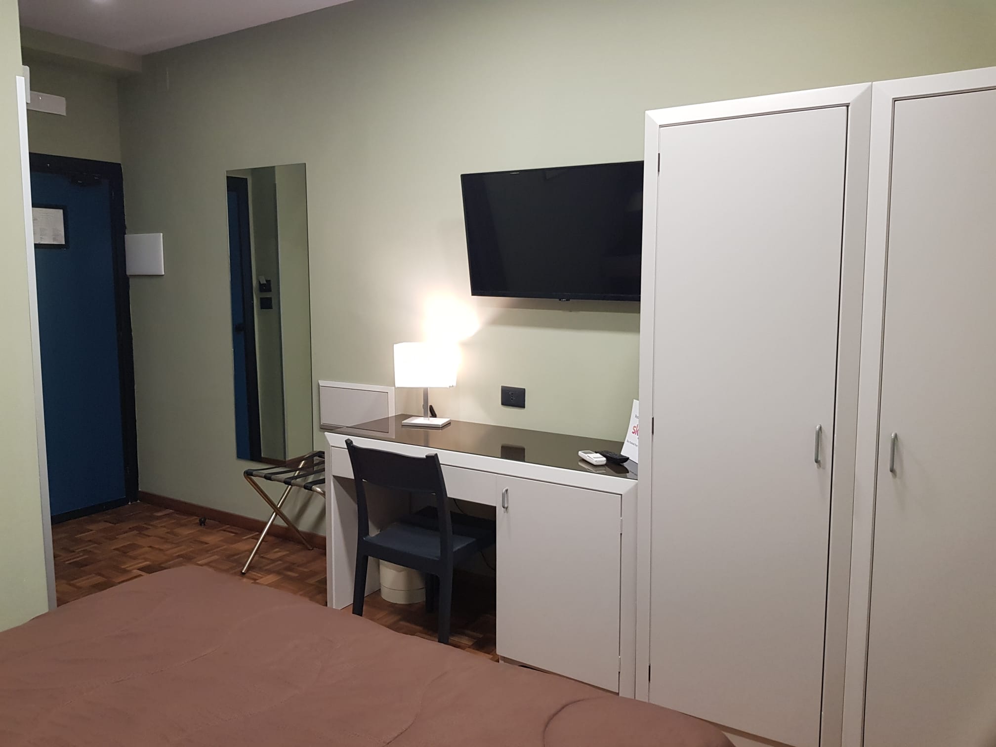 Double or Twin Standard