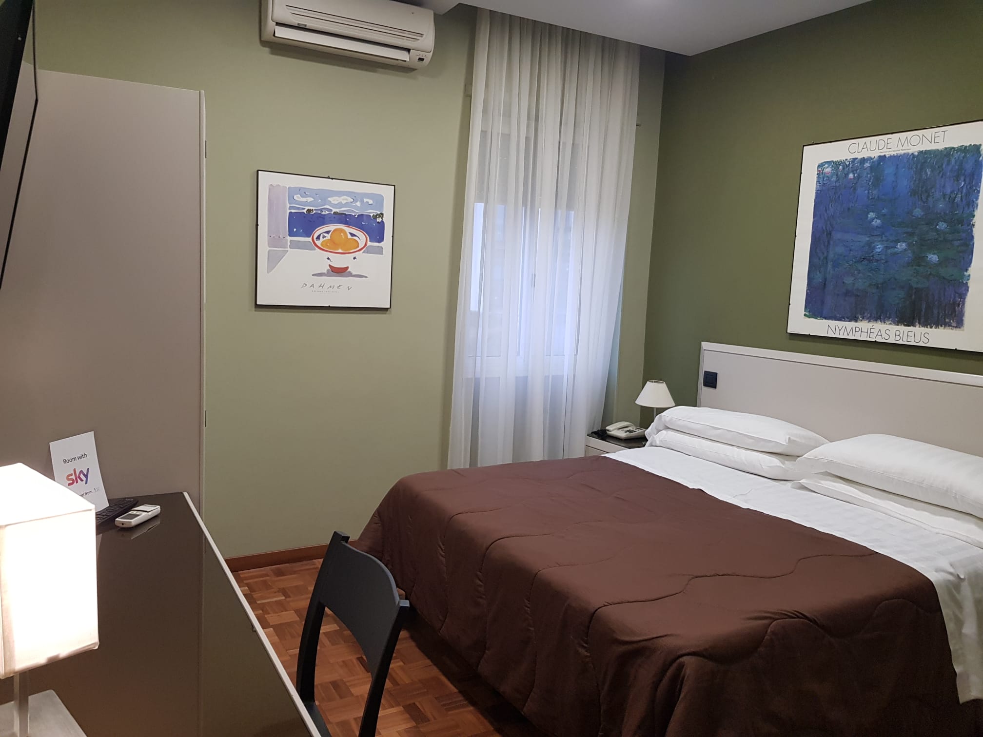 Double or Twin Standard