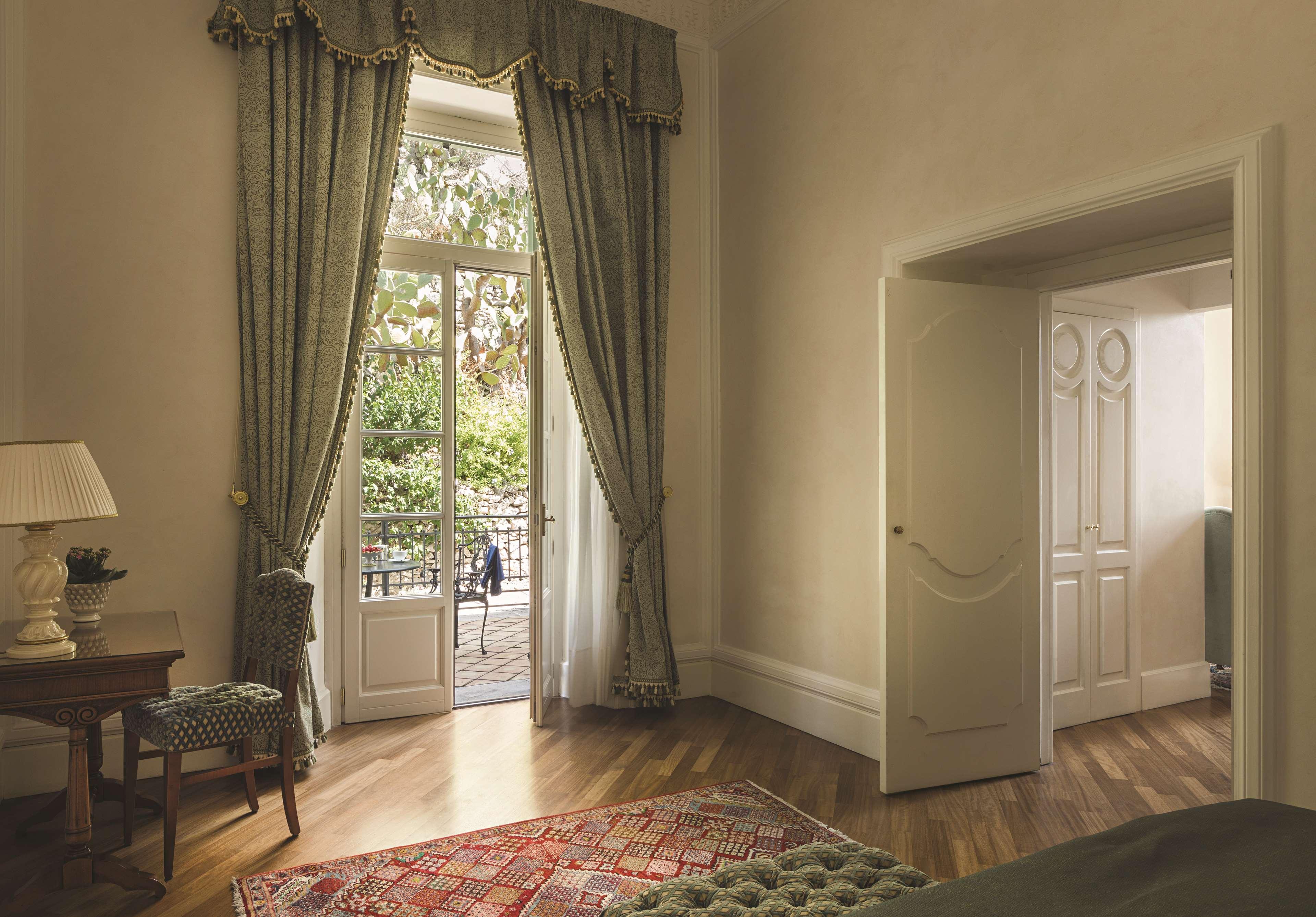 Villa Sea View with Balcony