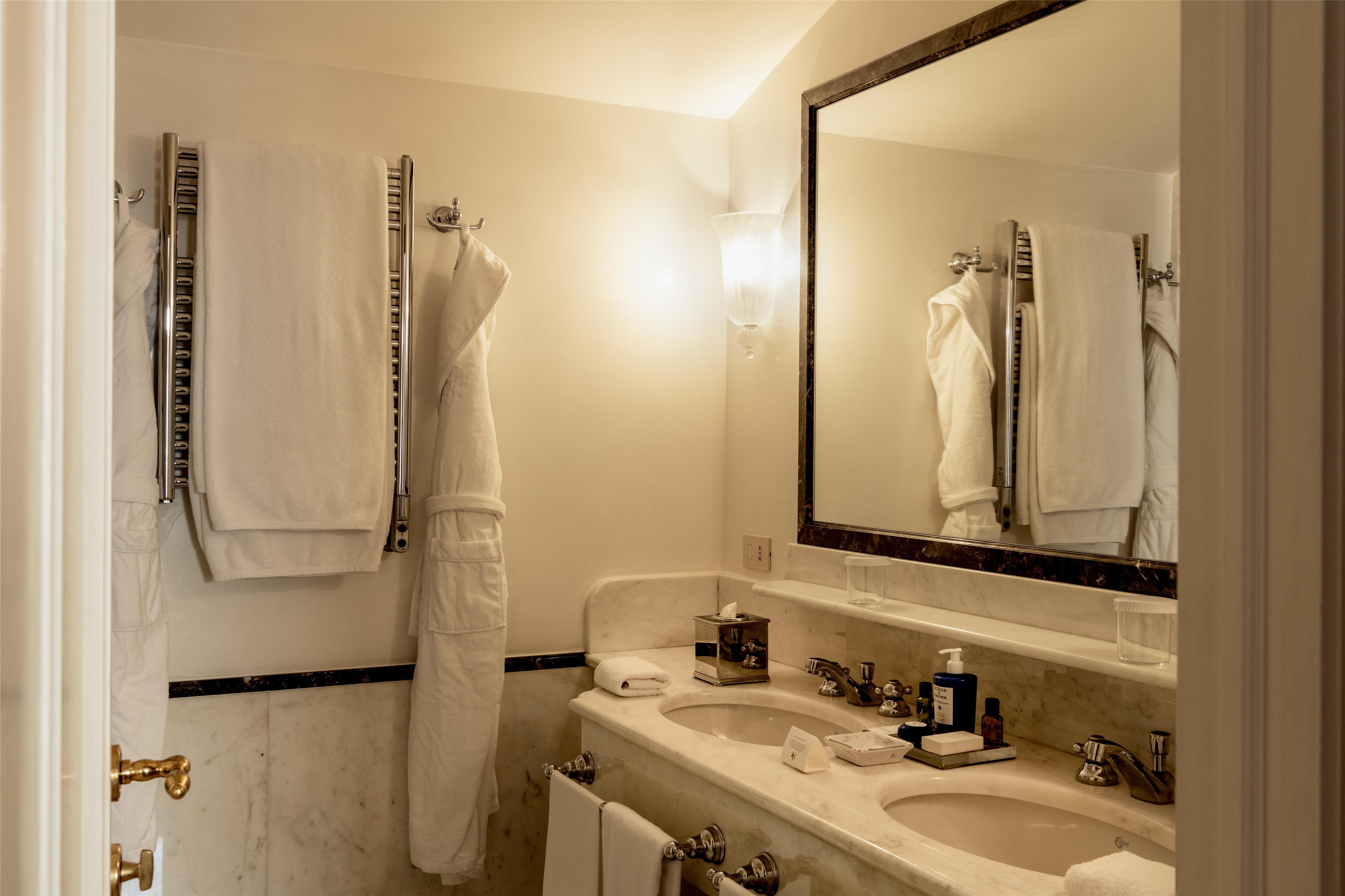 Double or Twin Superior