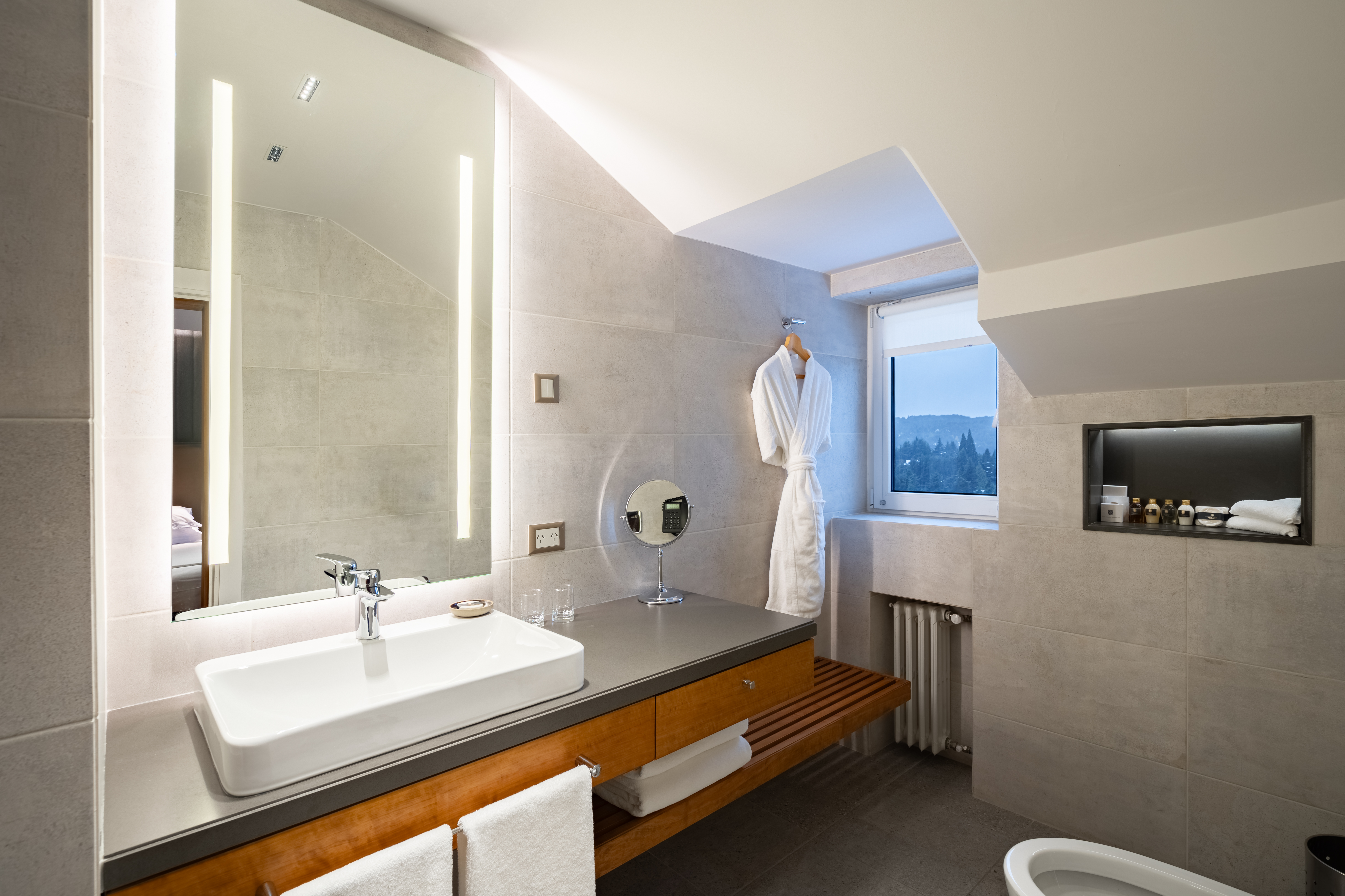 Twin Superior Lake View