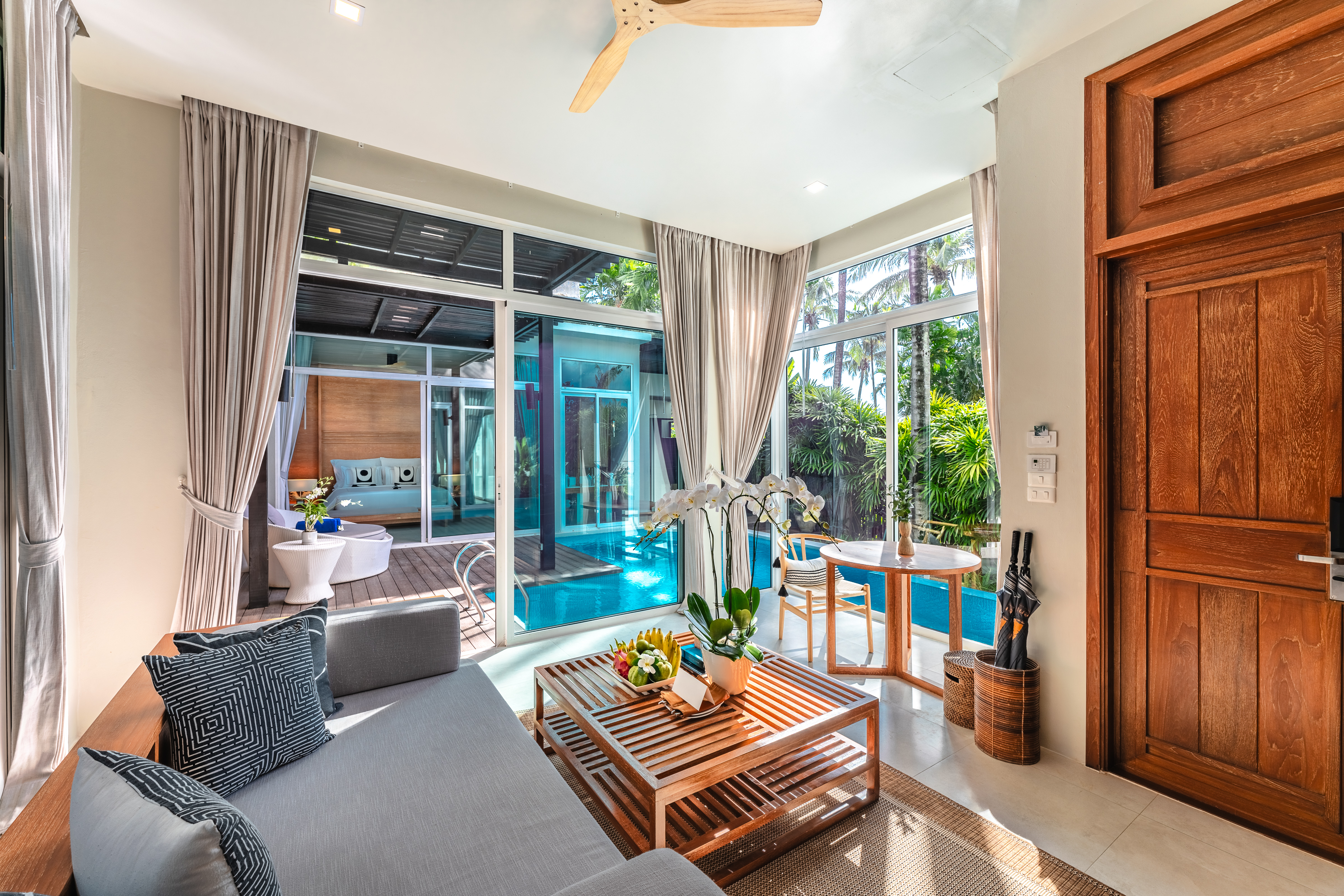 Double Pool View