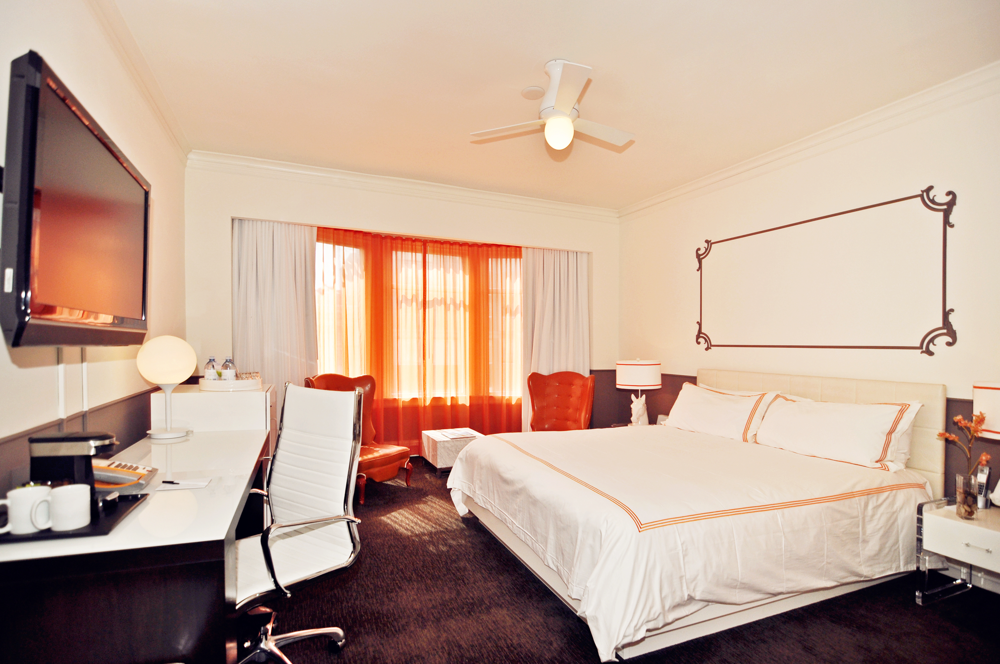 Double Executive Queen Bed