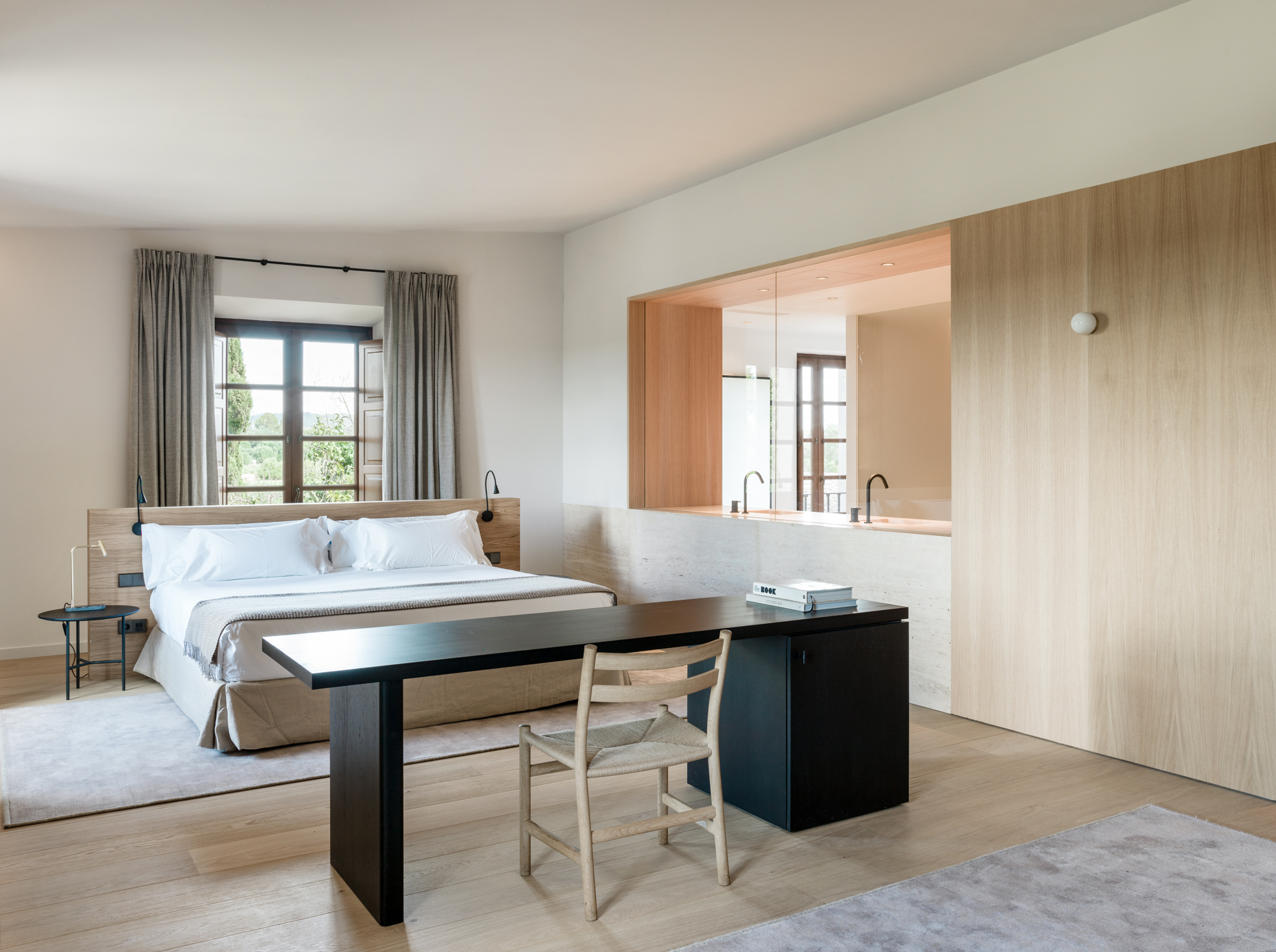 Double or Twin Deluxe