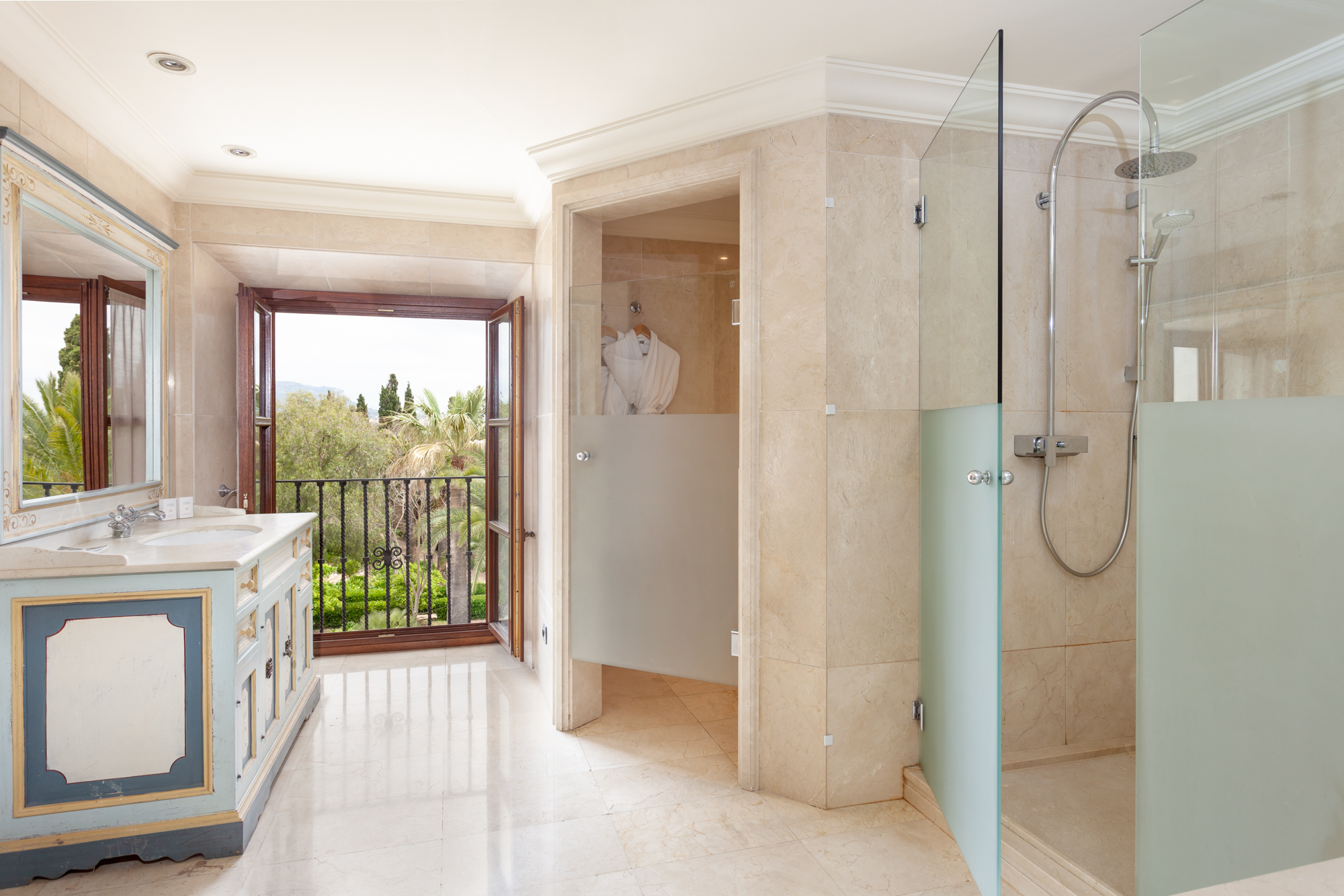 Double or Twin Deluxe