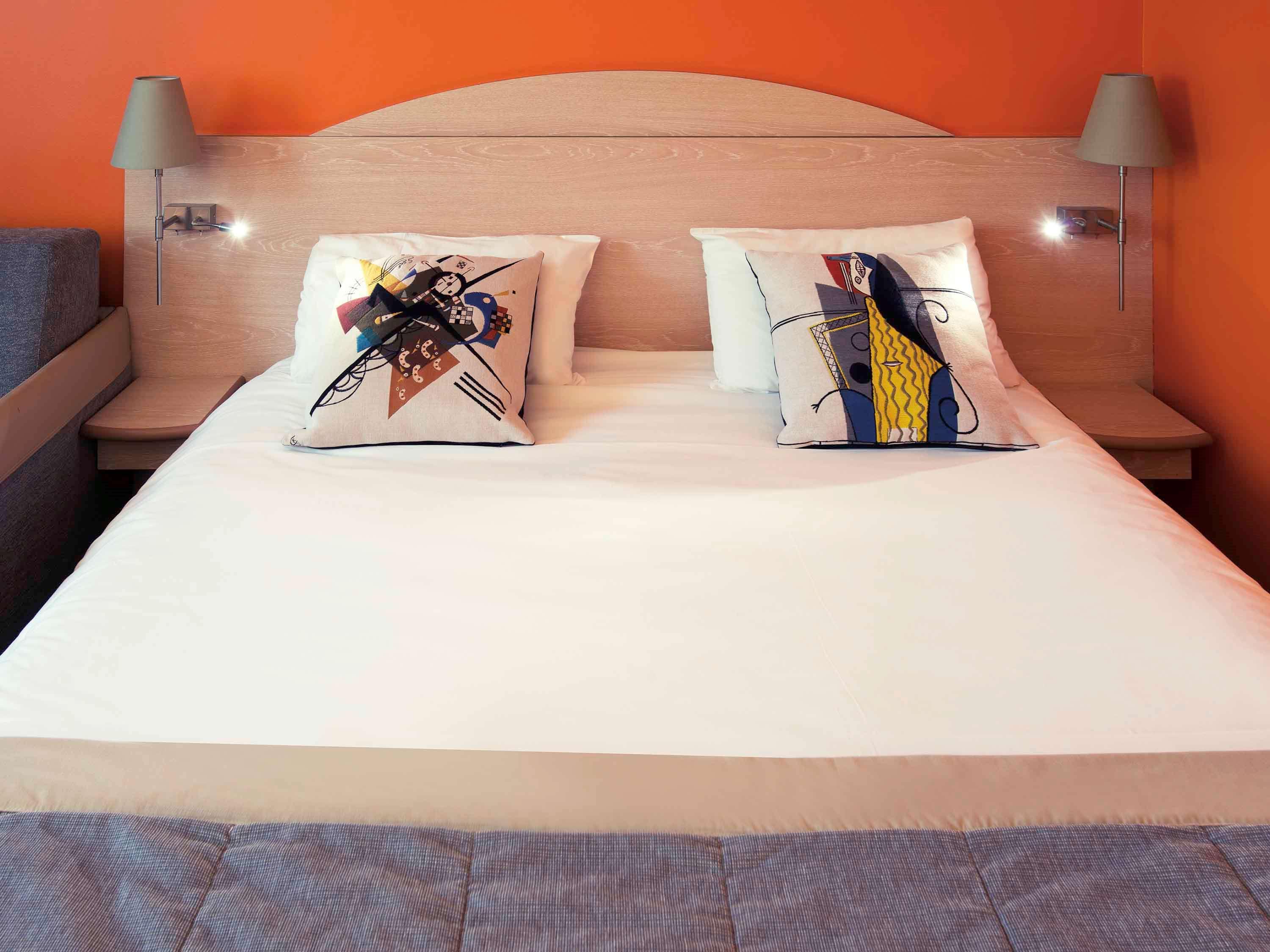 Double Classic Double Bed