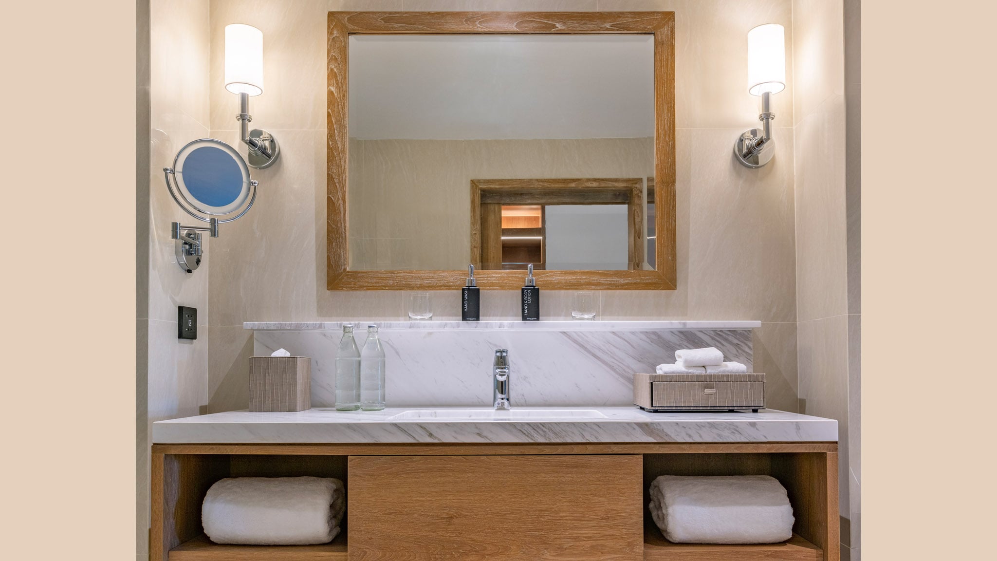 Room Deluxe King Bed