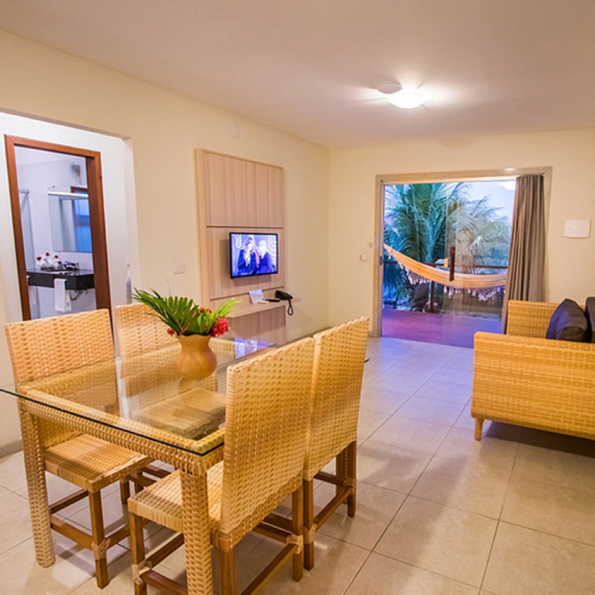 Family Room Capacity 4