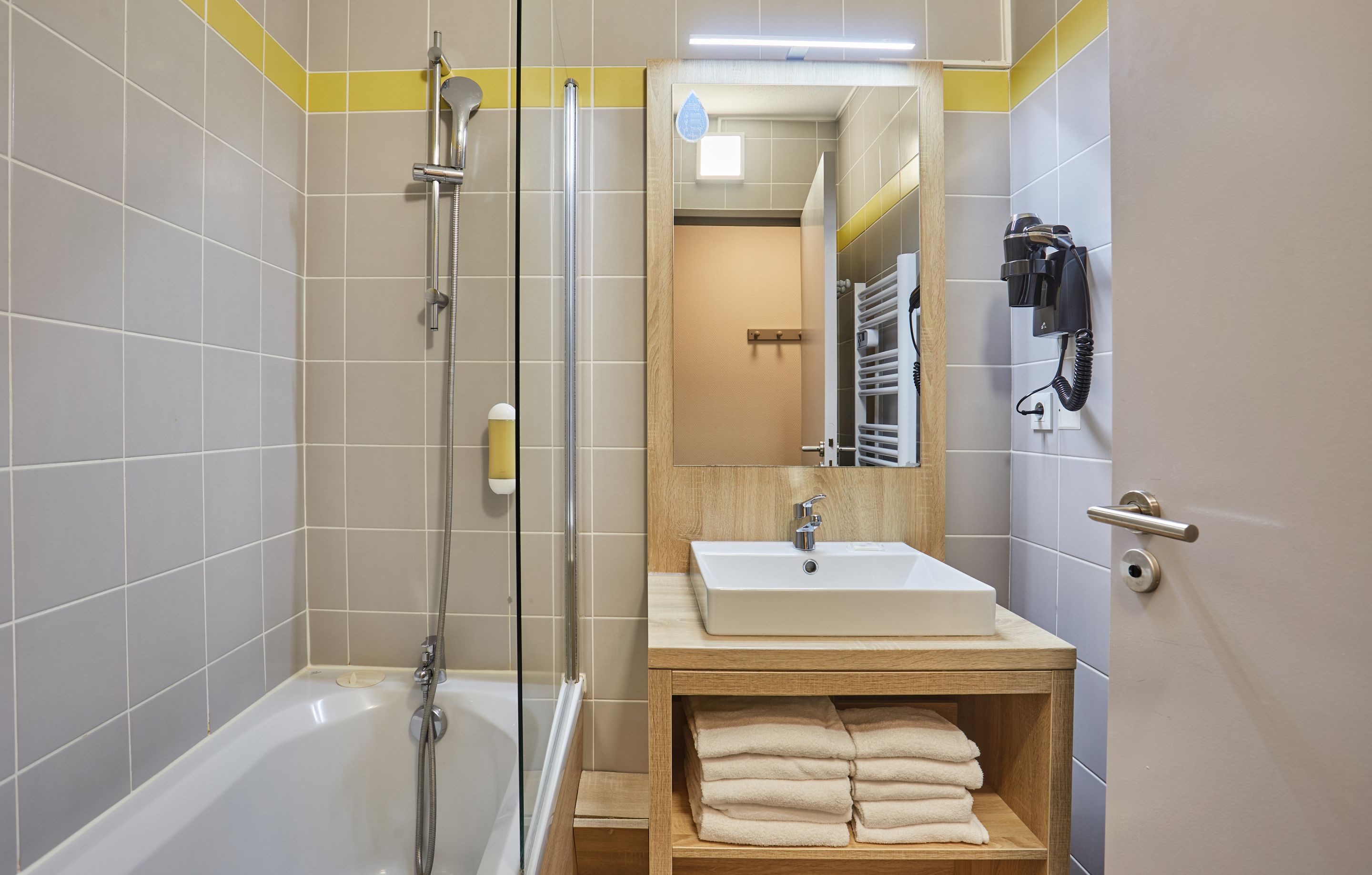 Apartment Capacity 6