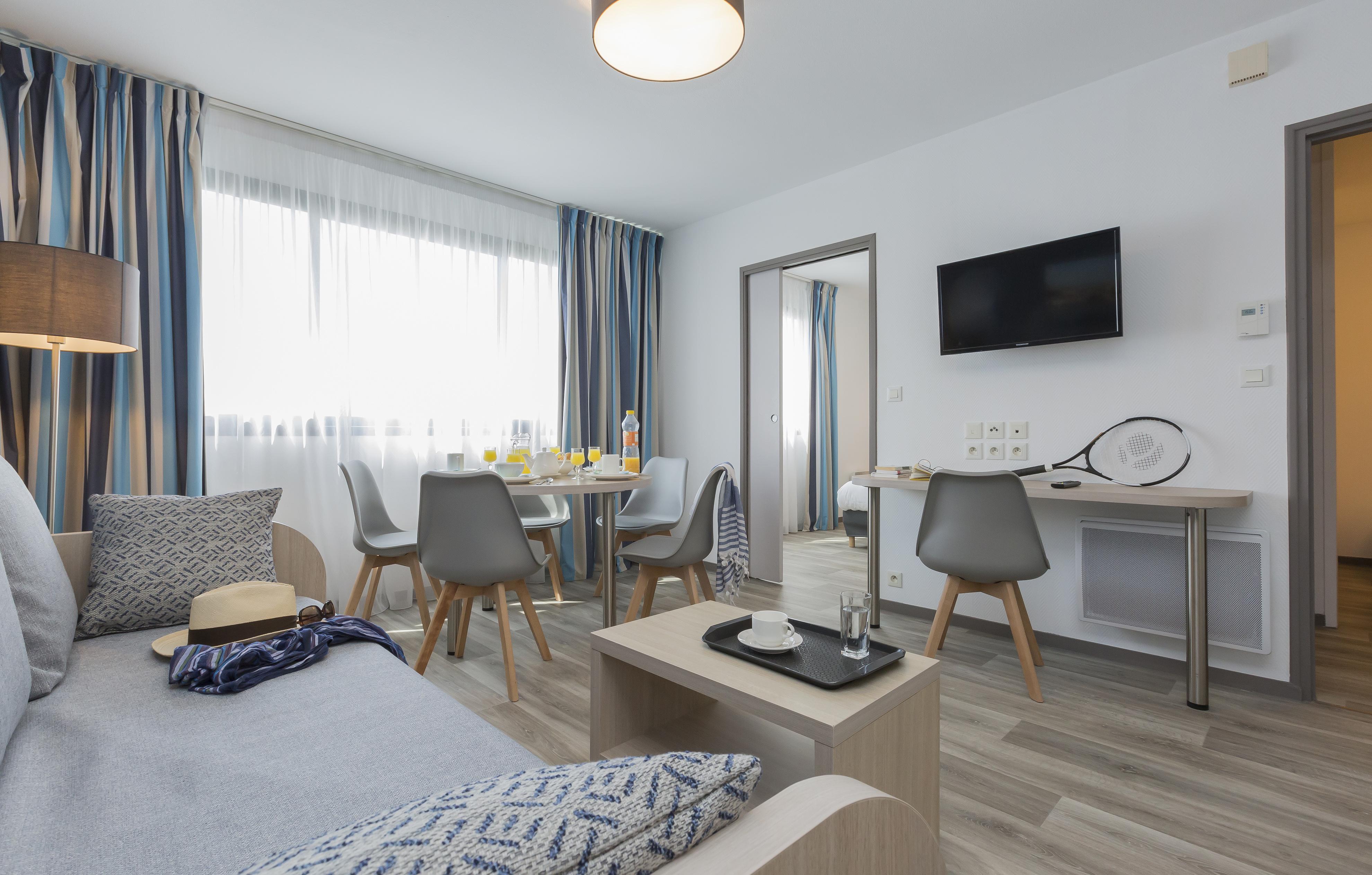 Apartment Capacity 6