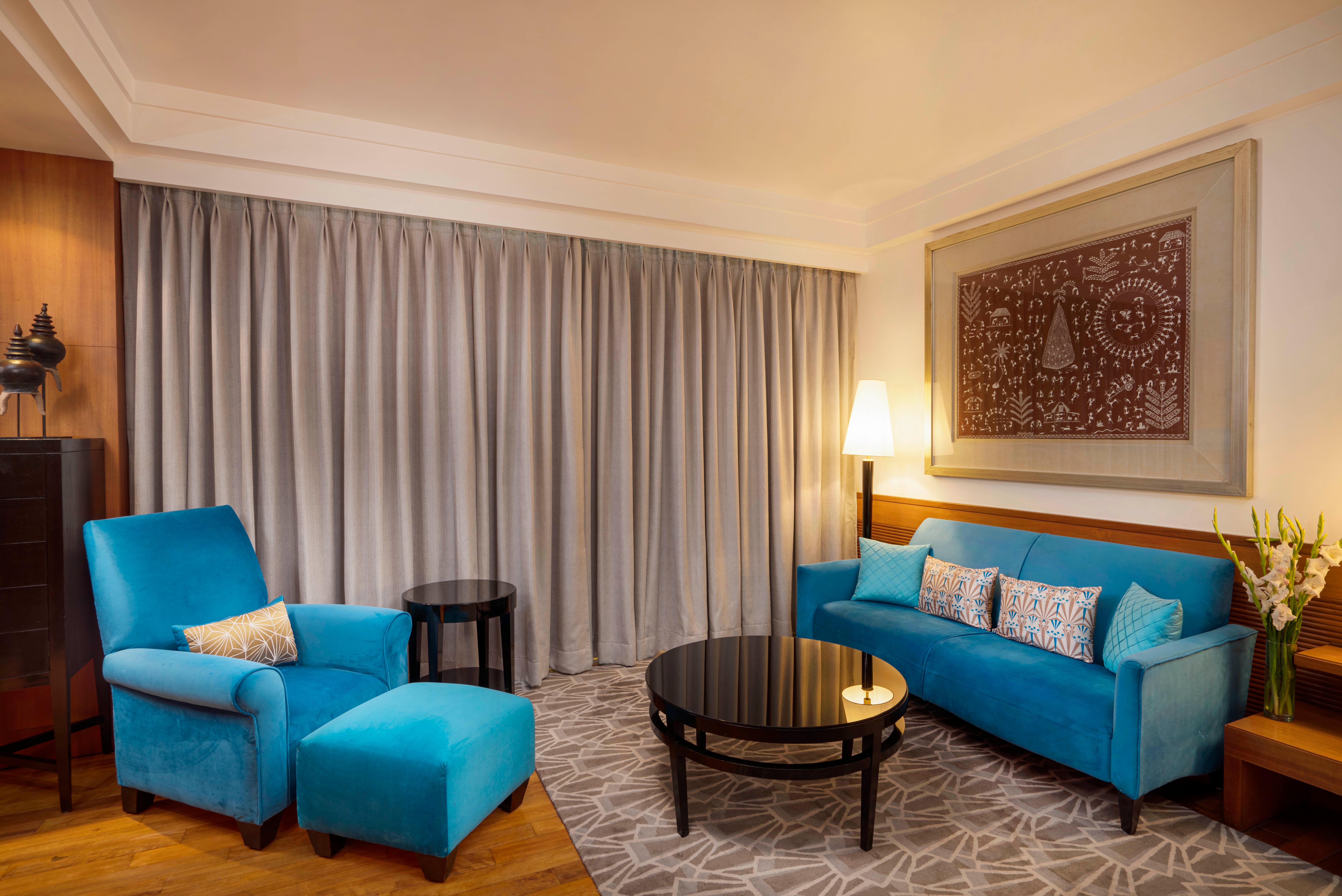 Junior Suite Bay View King Bed