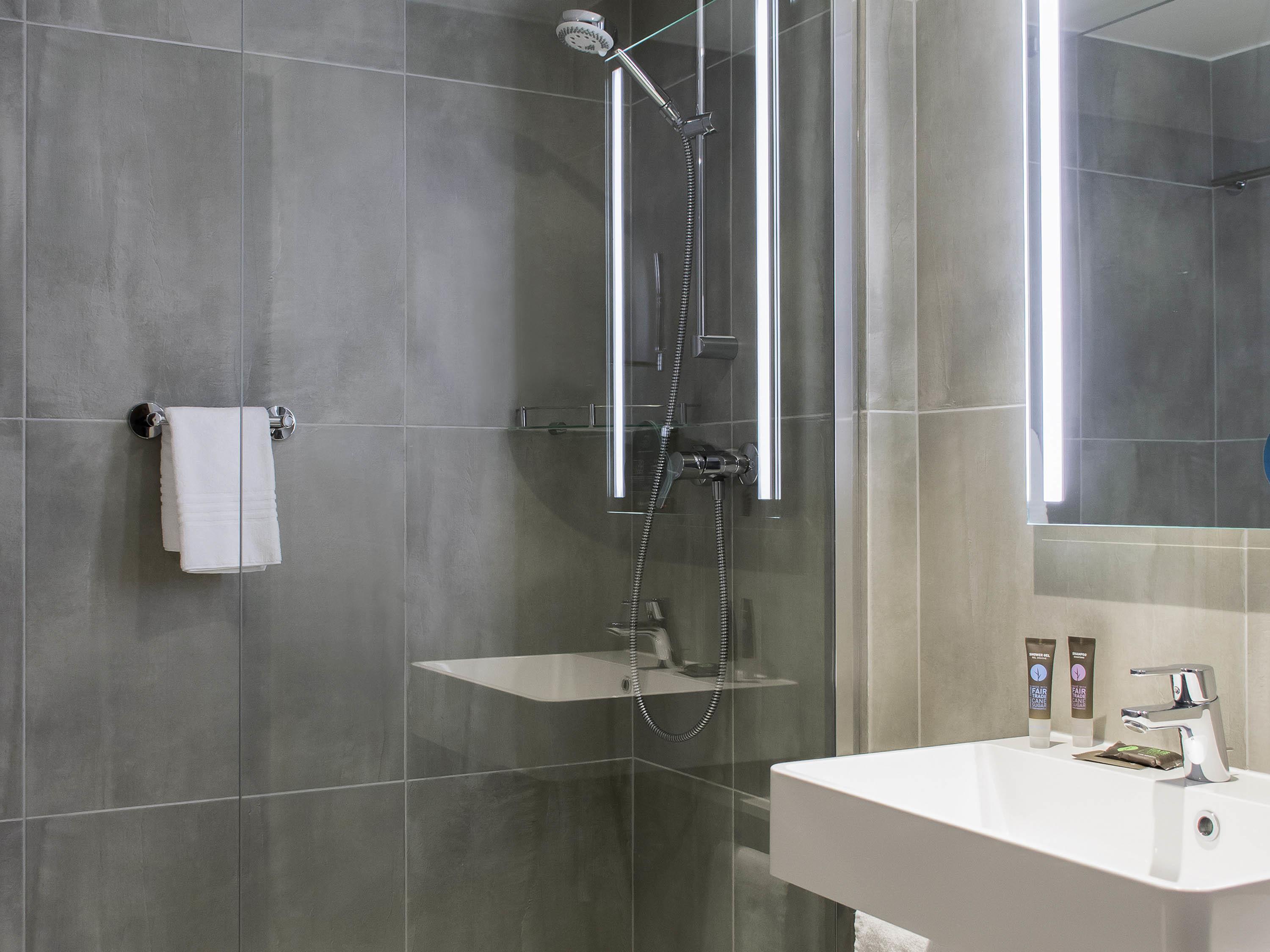 Twin Deluxe King Bed