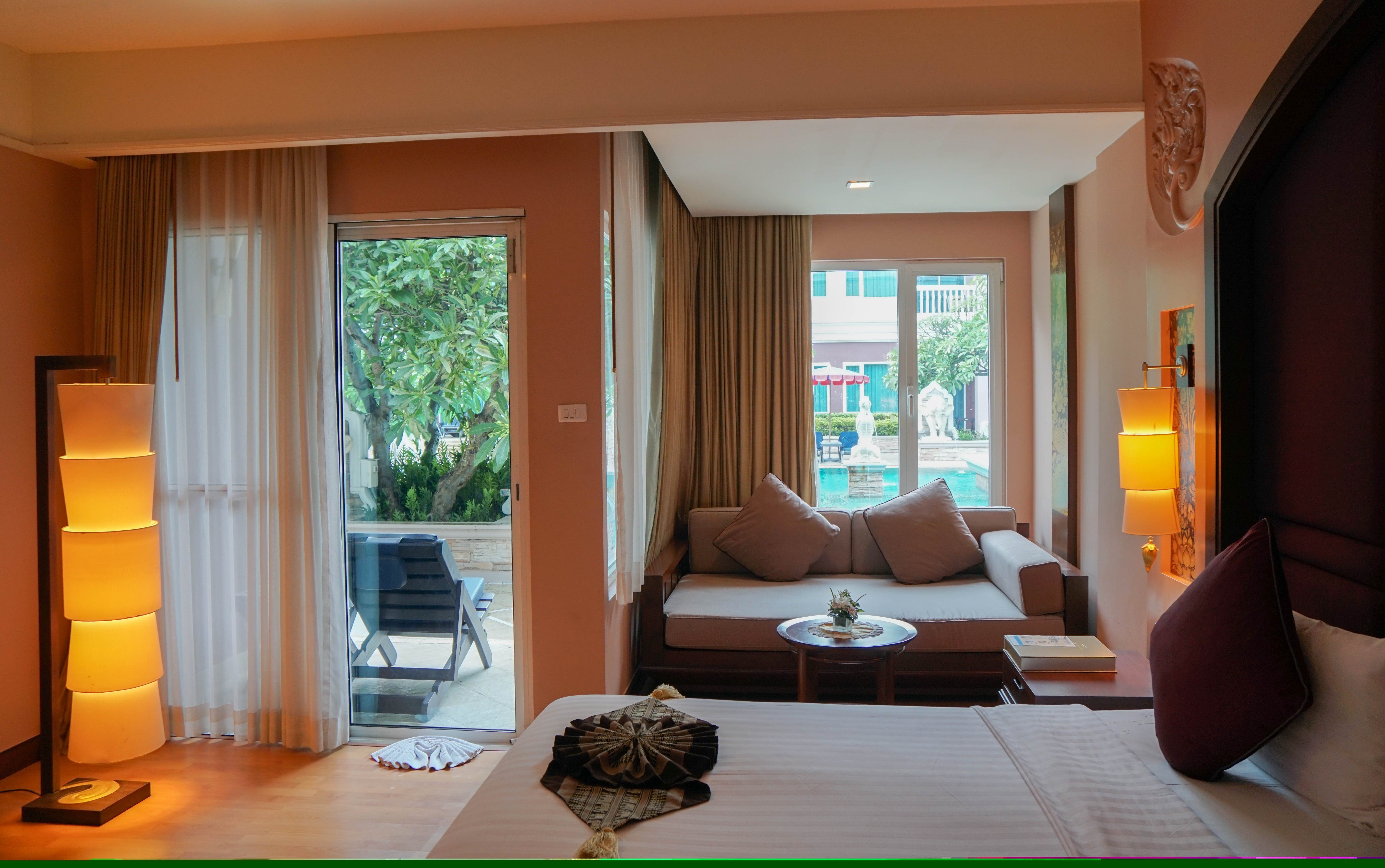 Double or Twin Deluxe Pool View