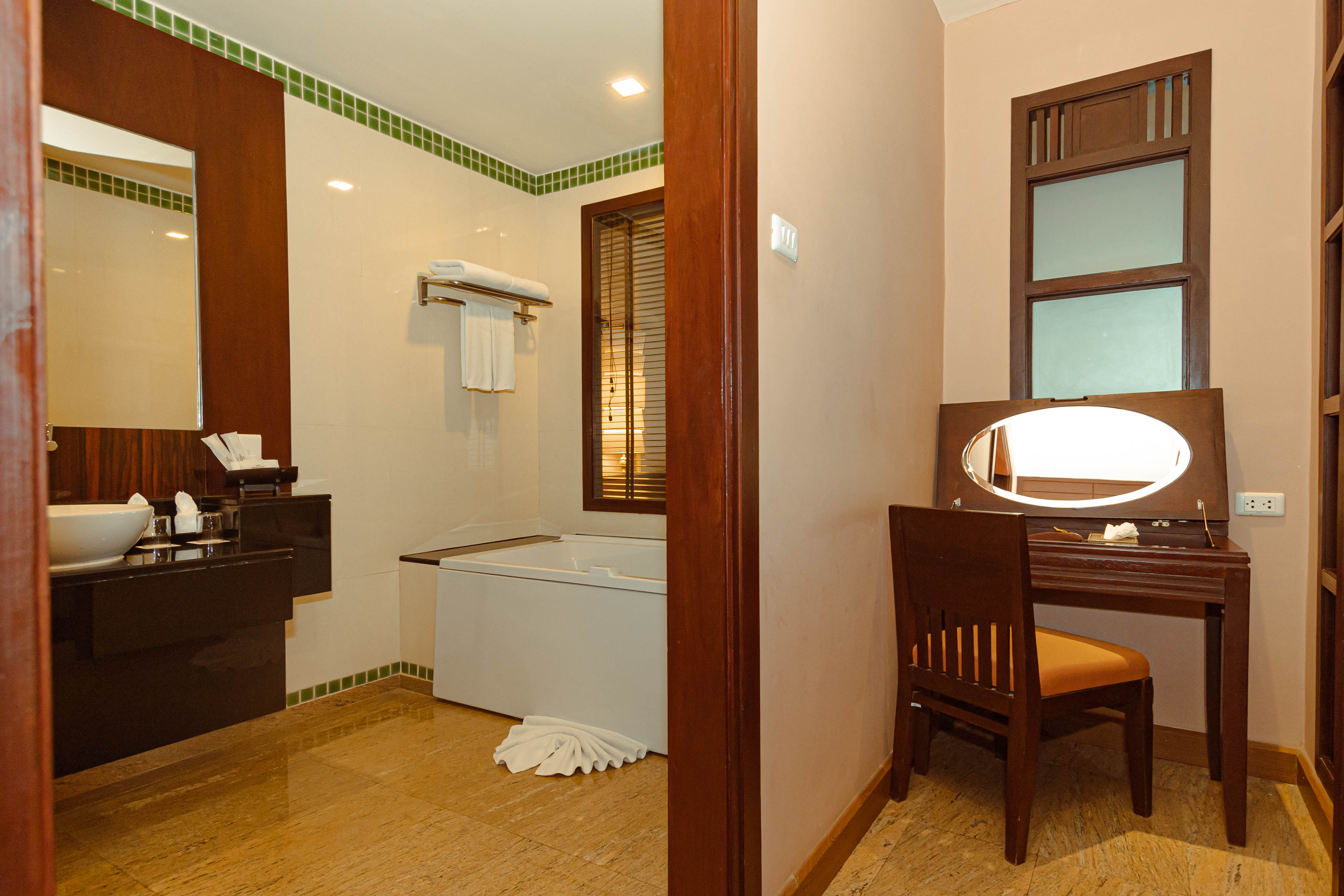 Double or Twin Deluxe Mountain View