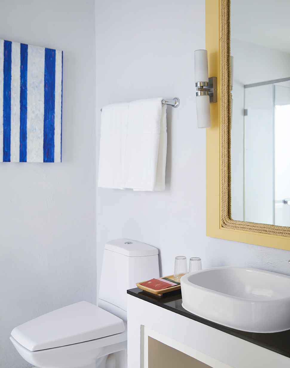 Twin Deluxe Pool View