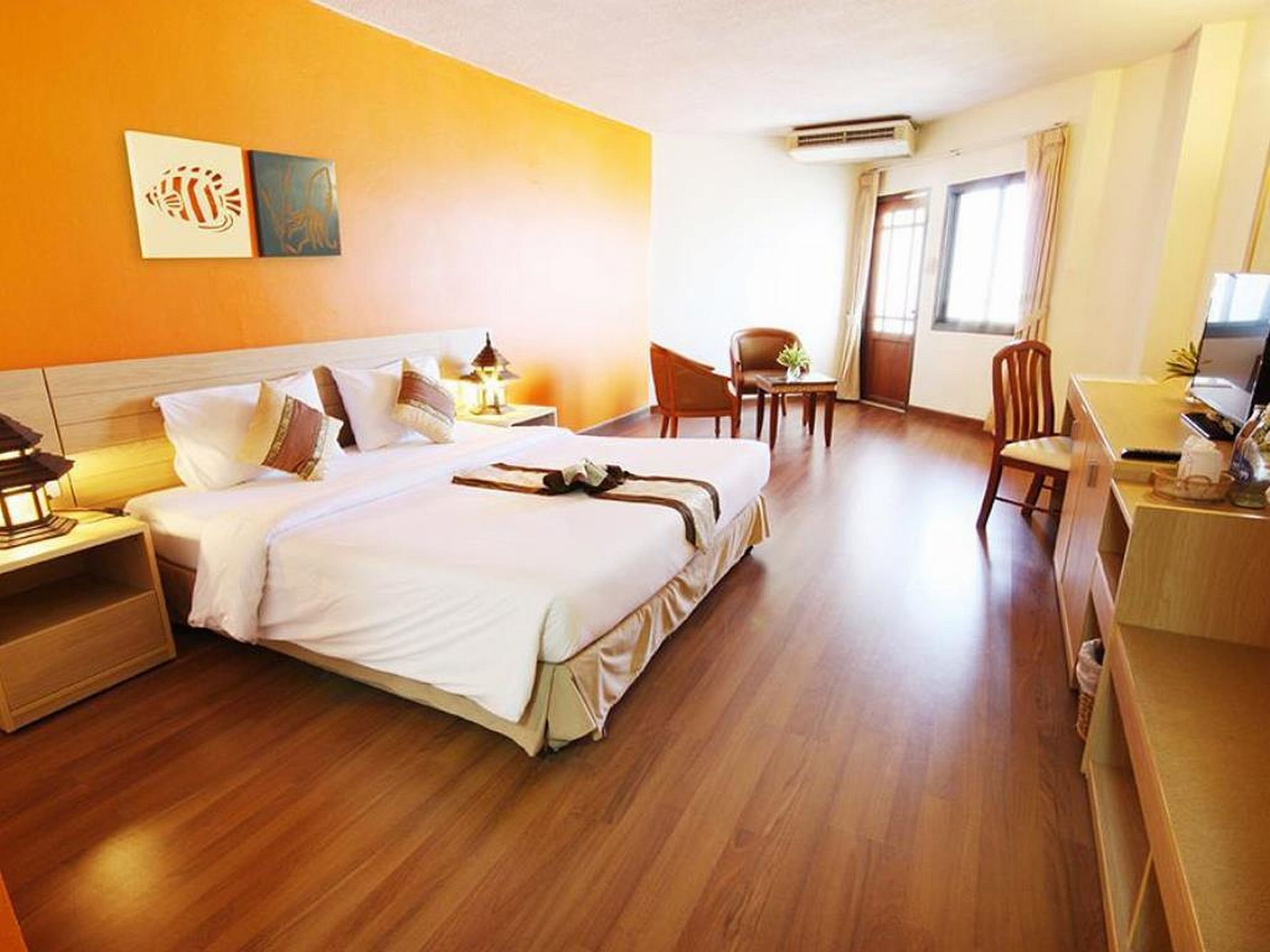 Double or Twin Deluxe Sea View