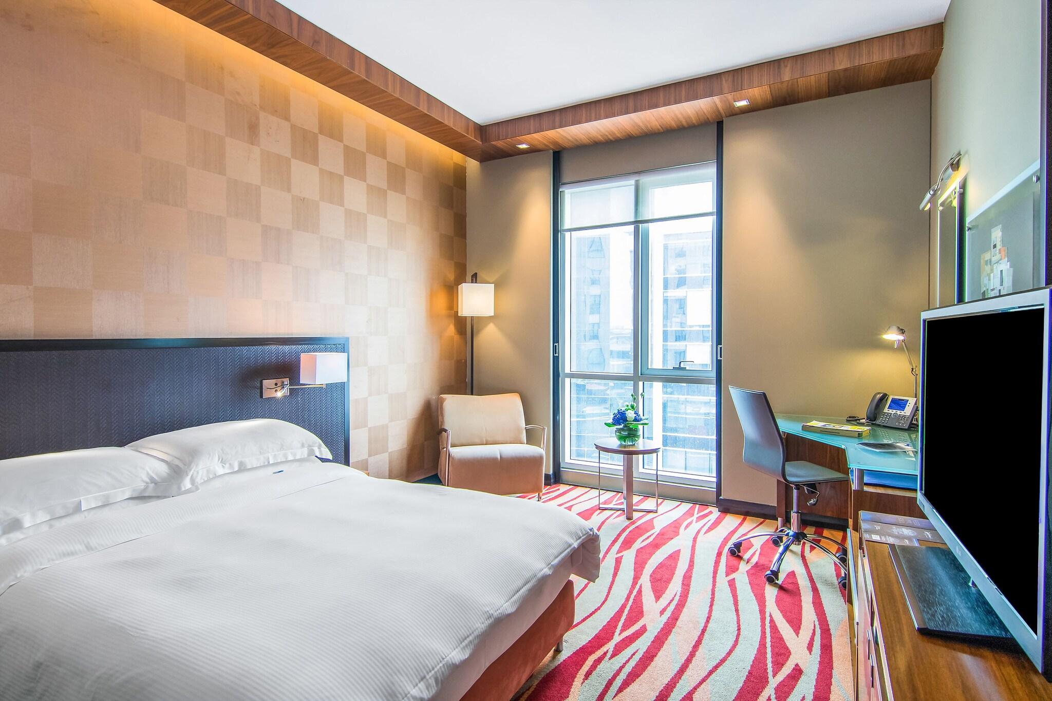 Double Superior Queen Bed