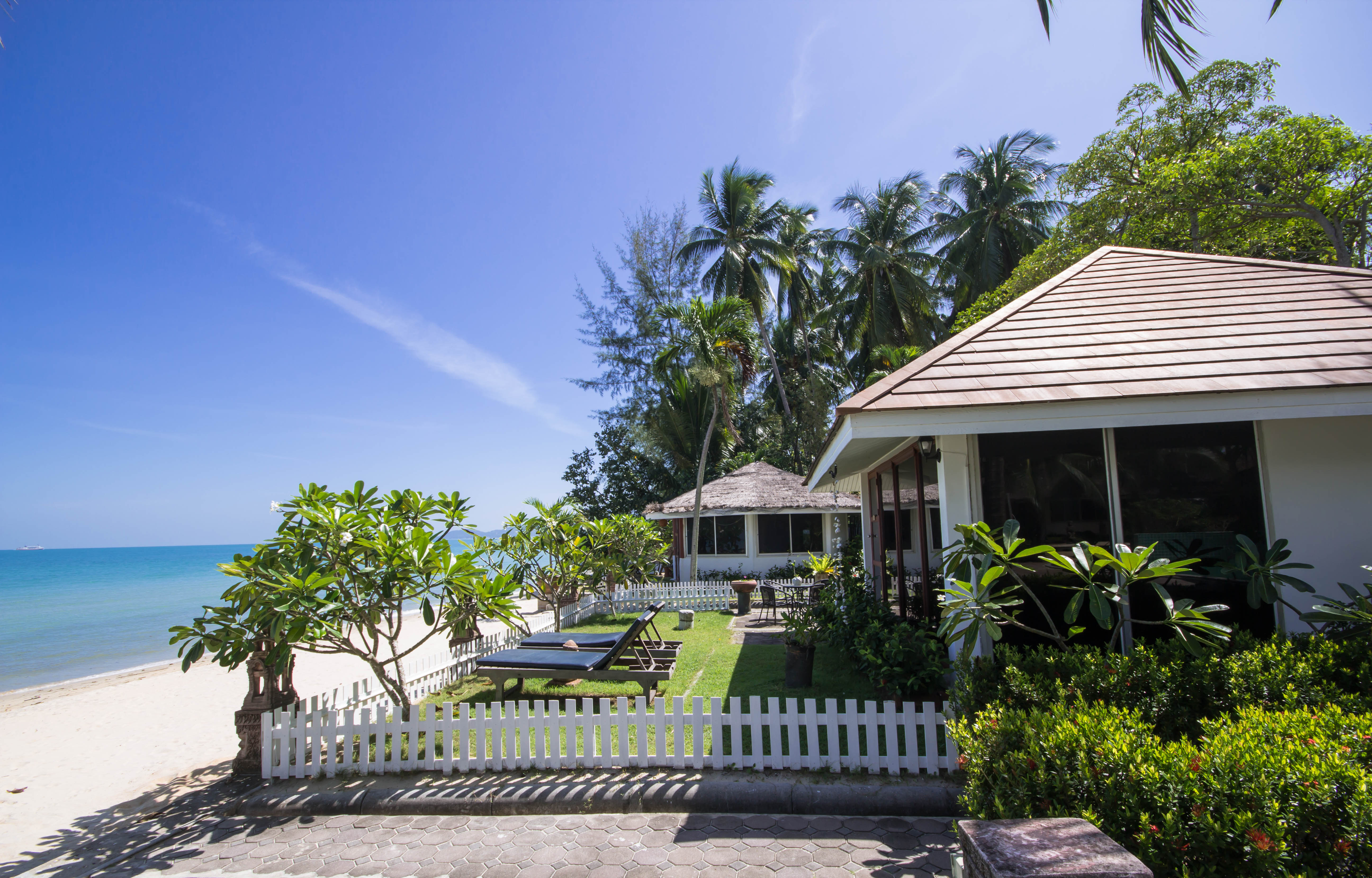 Bungalow Garden View