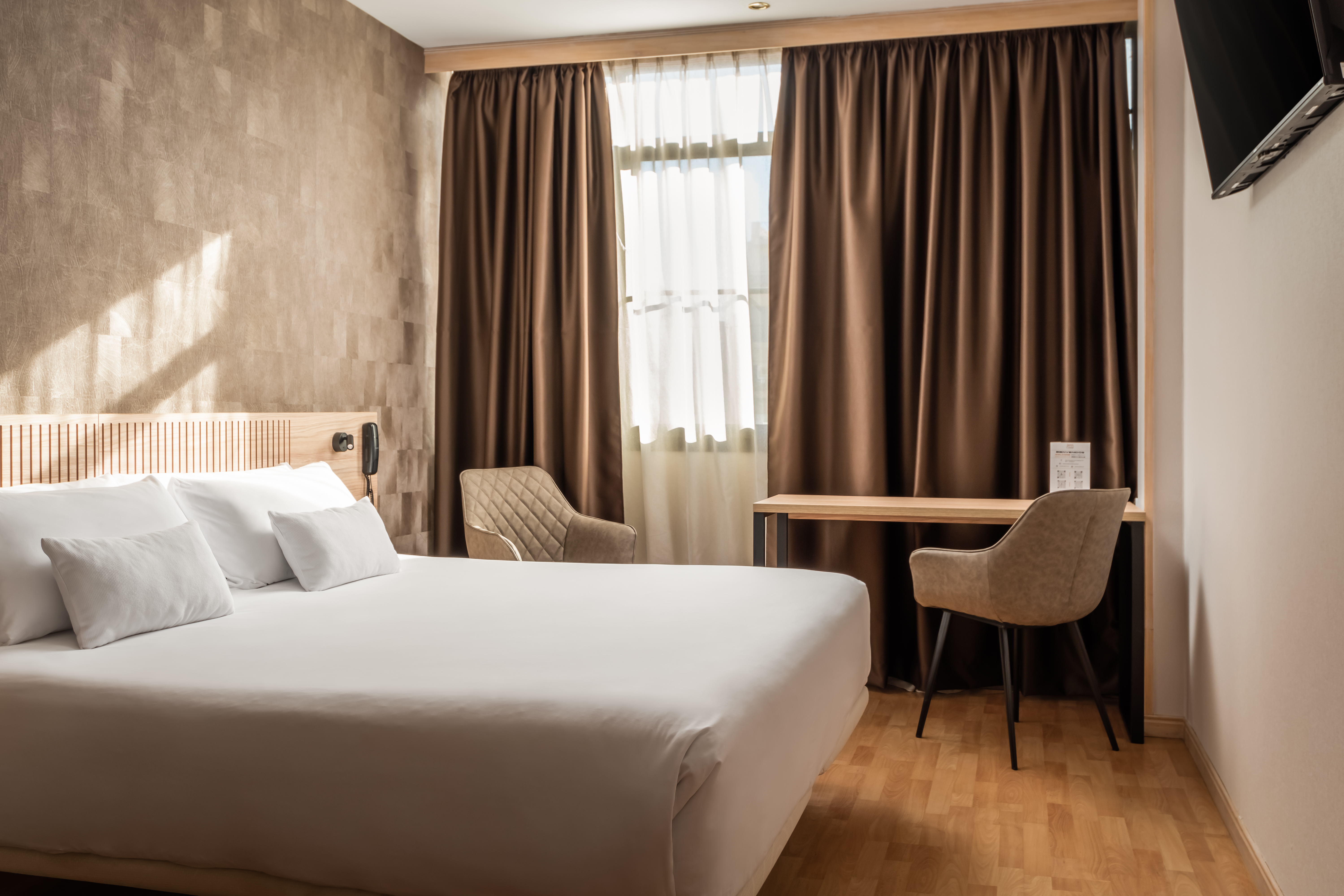 Double or Twin Standard