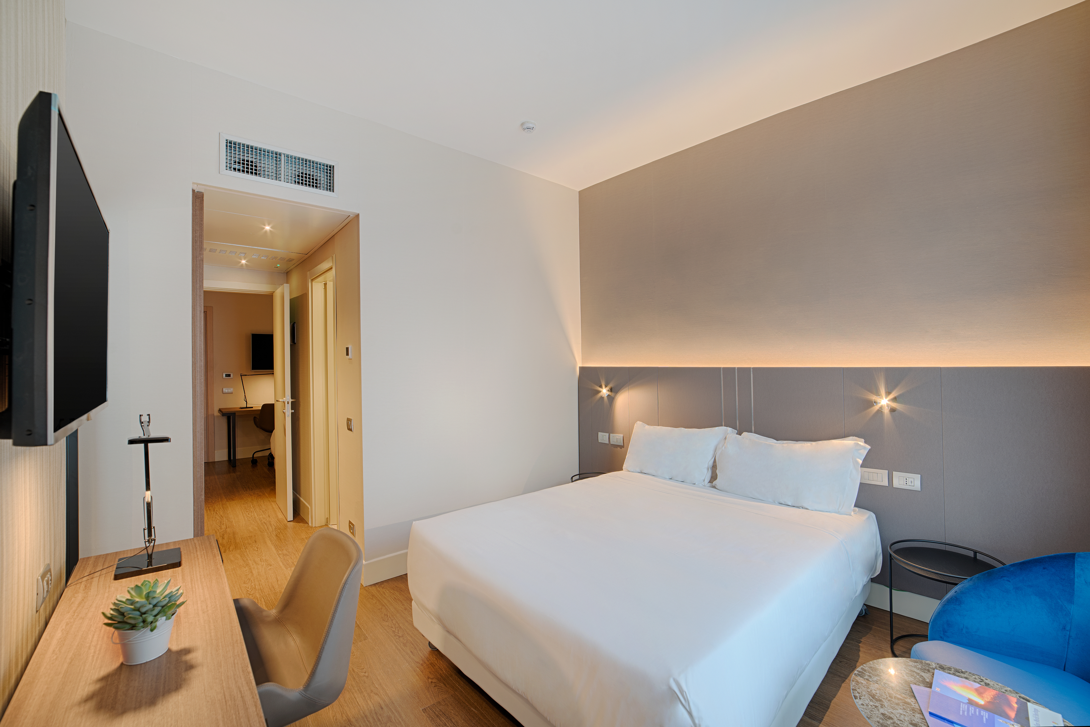 Family Room Capacity 5