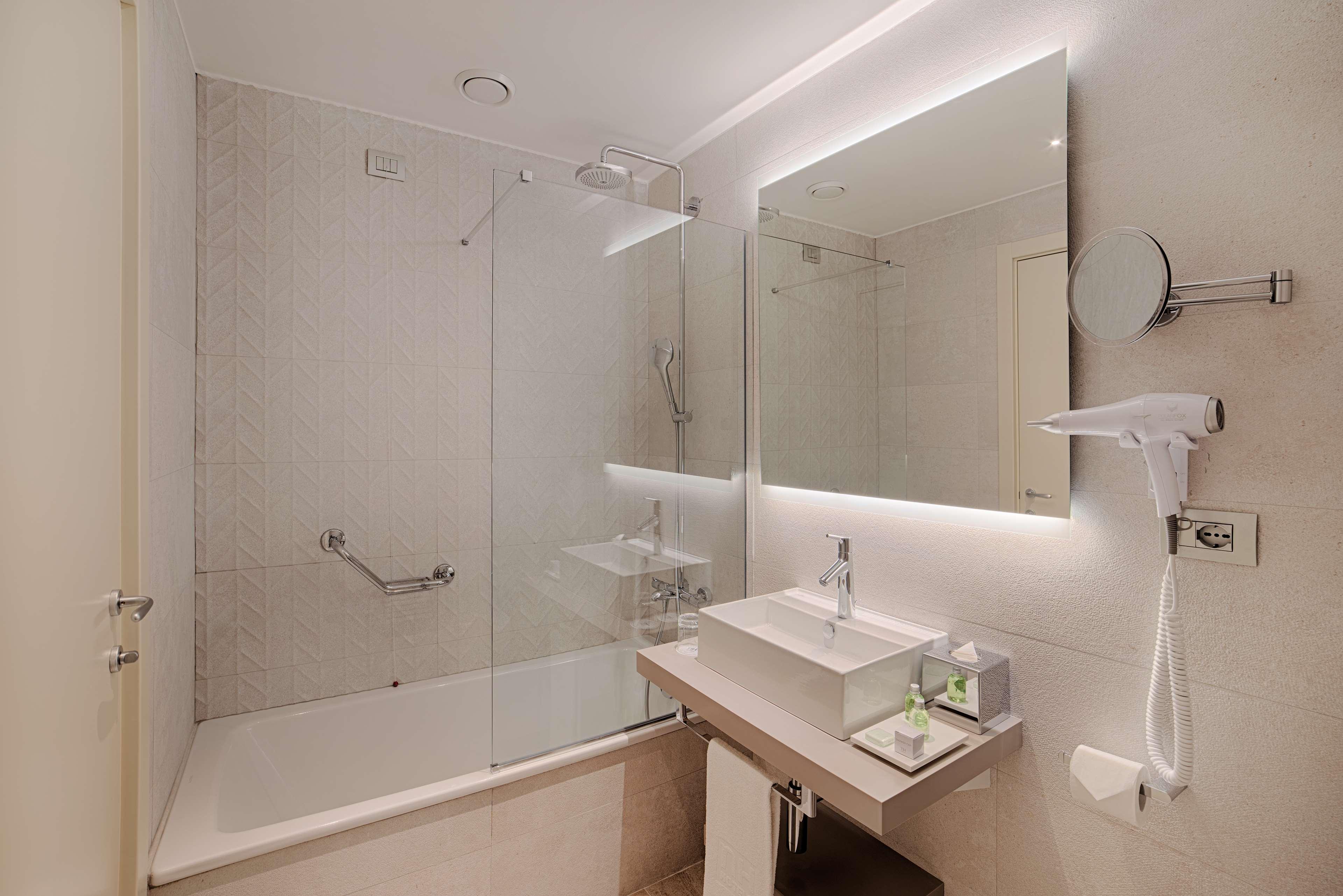 Double Superior with Views