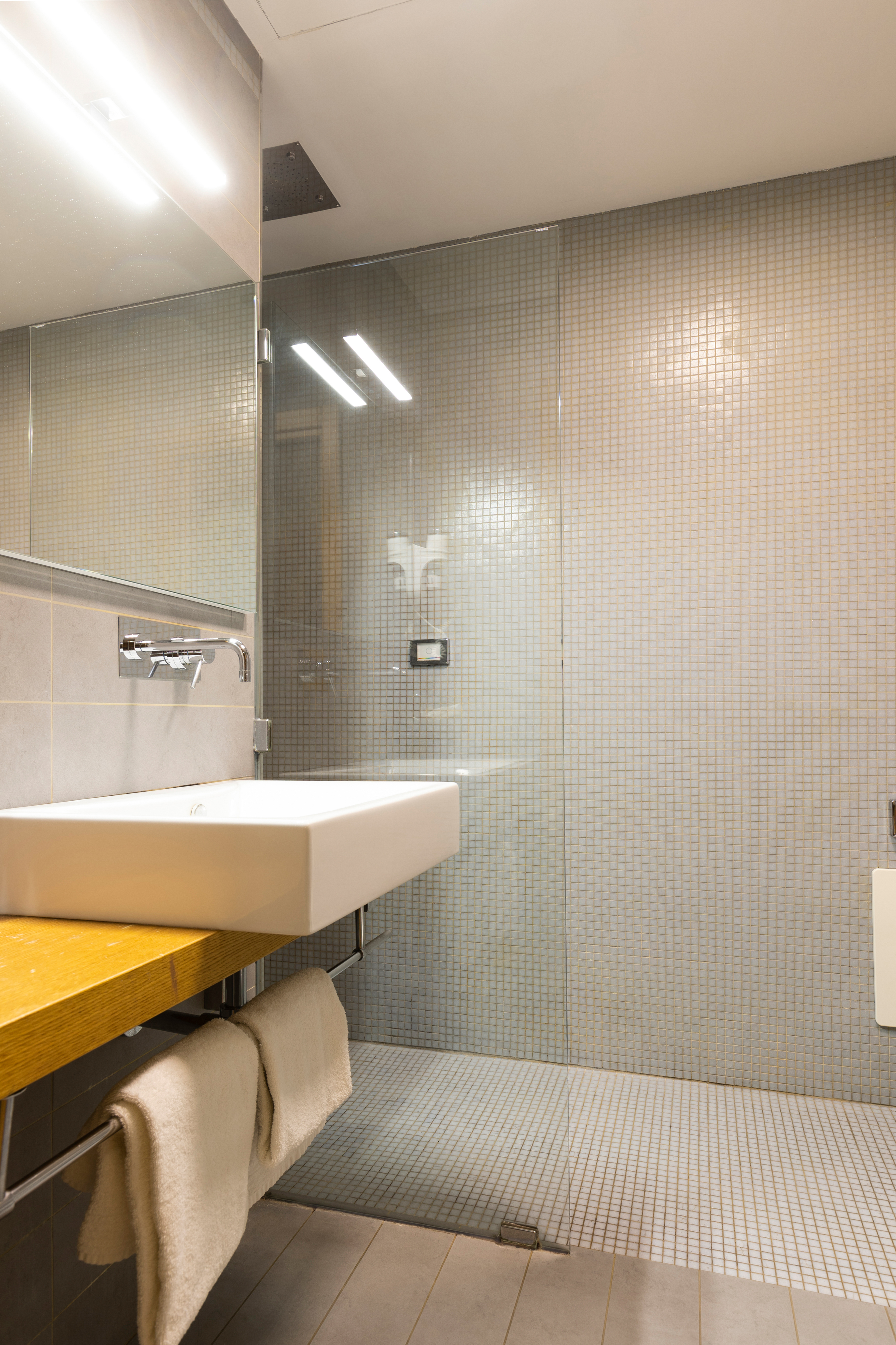 Double or Twin Standard