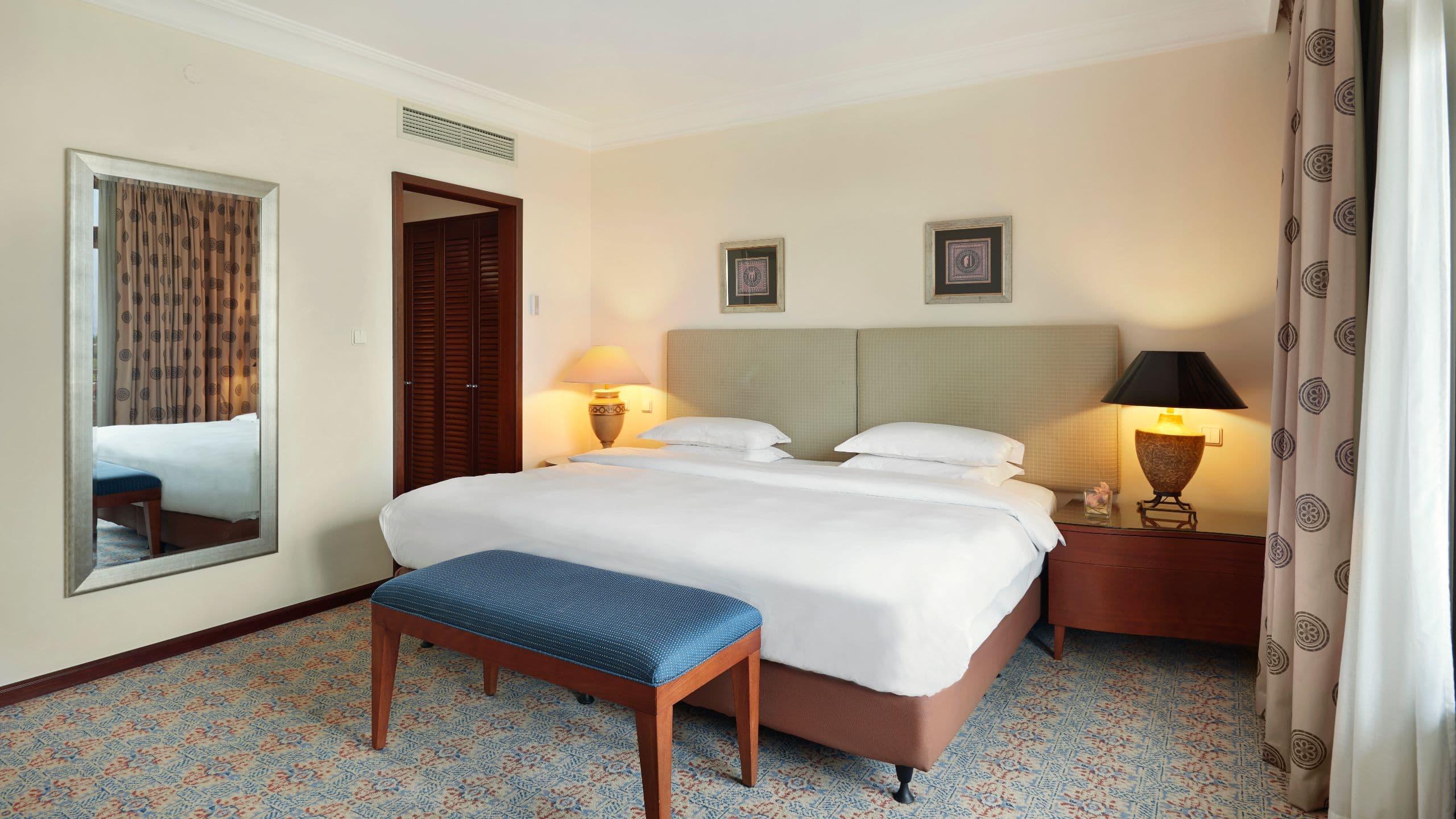 Double Deluxe King Bed