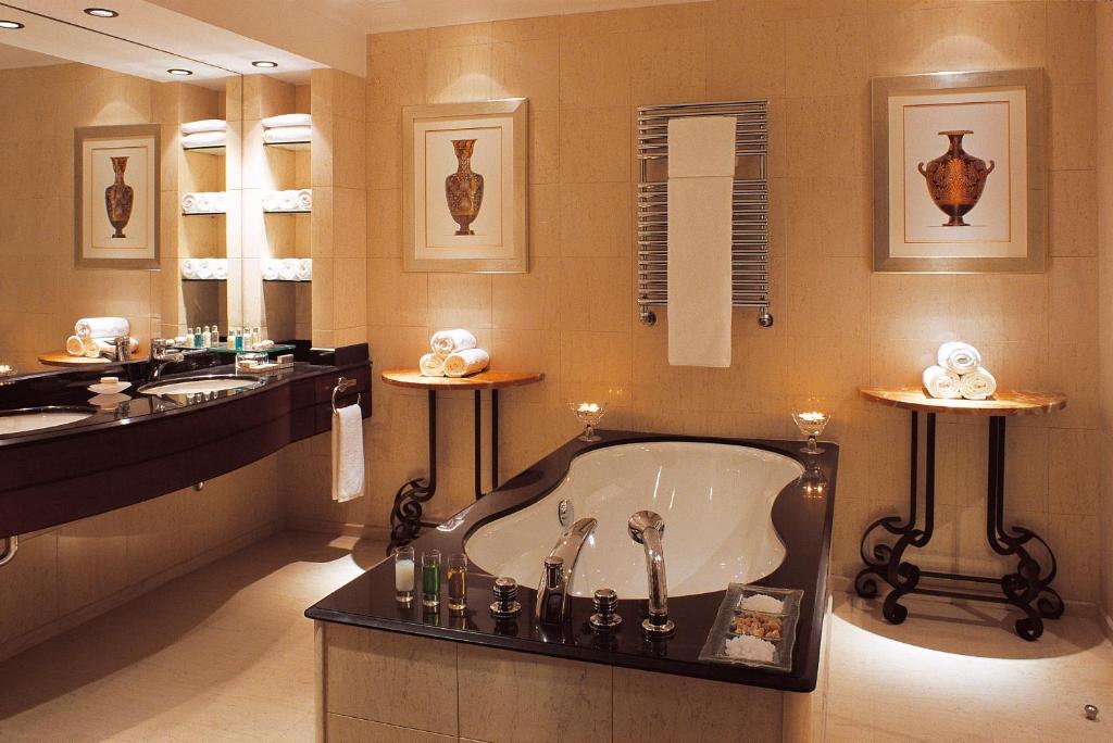 Suite Executive King Bed