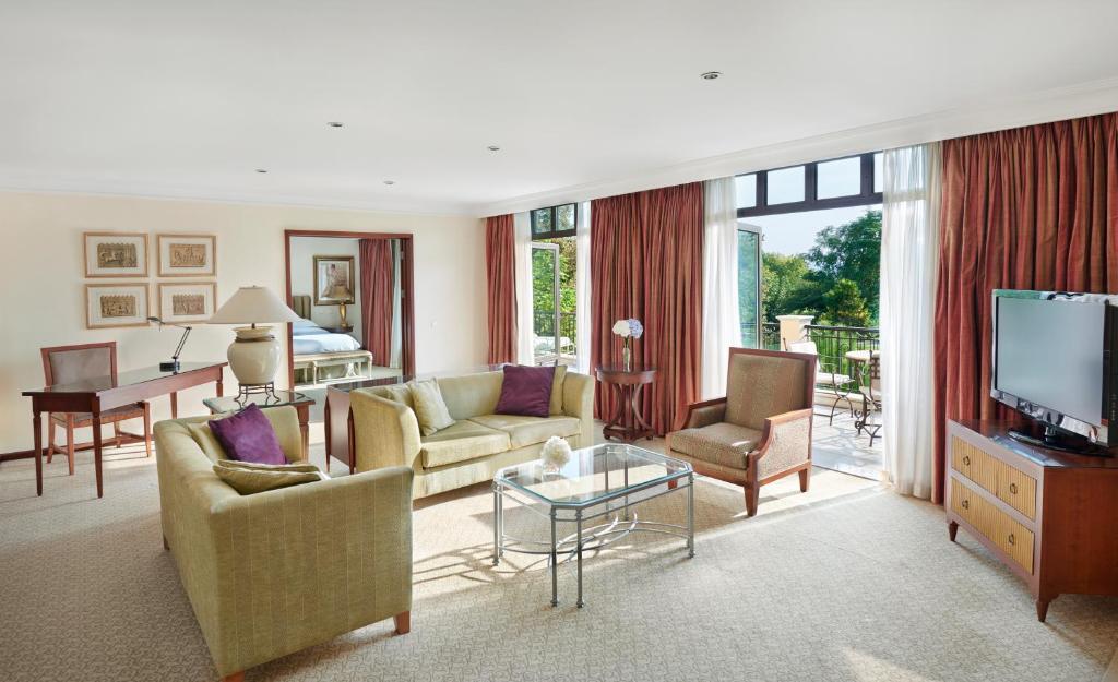 Suite Executive King Bed