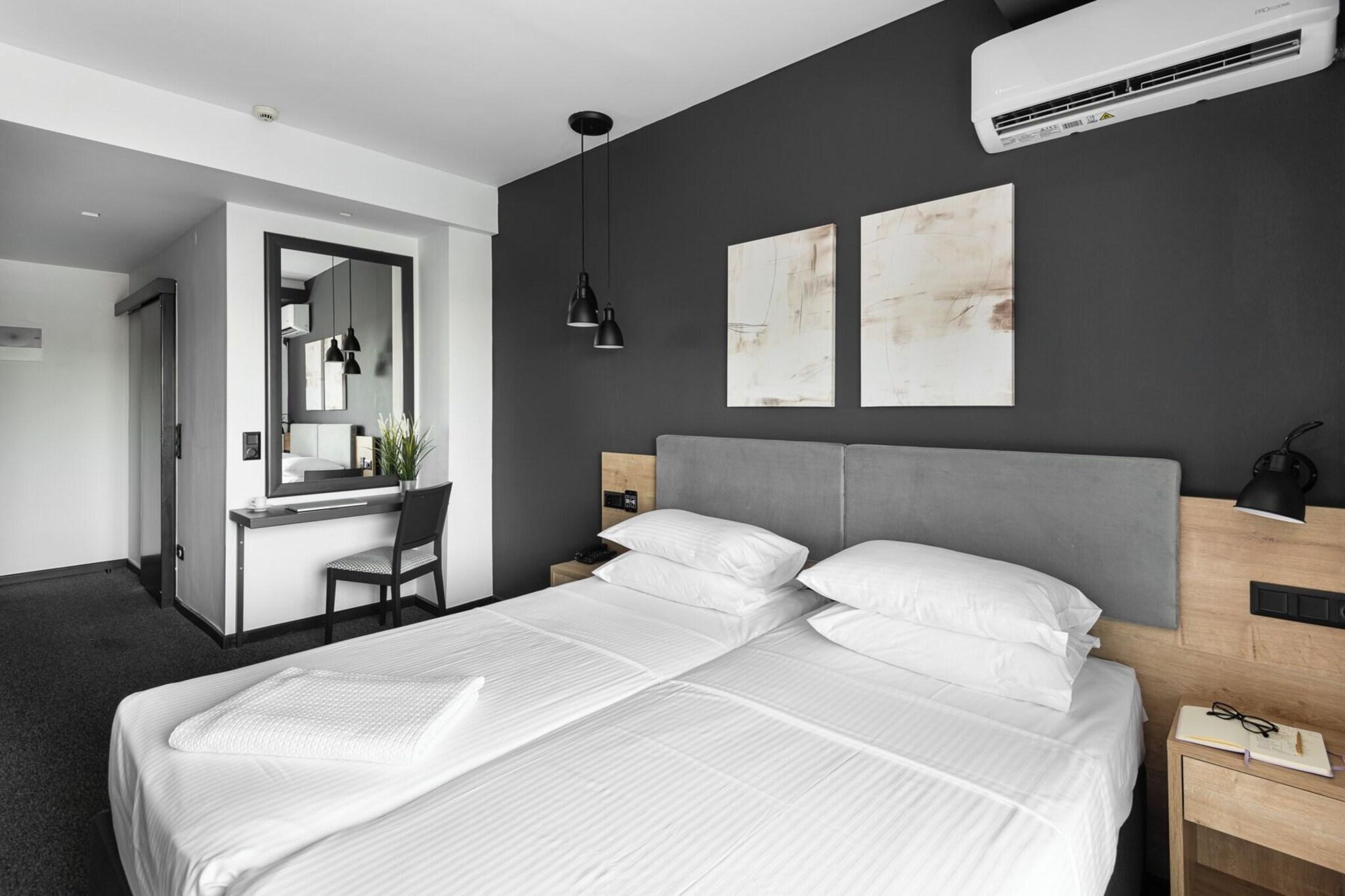 Double or Twin Superior