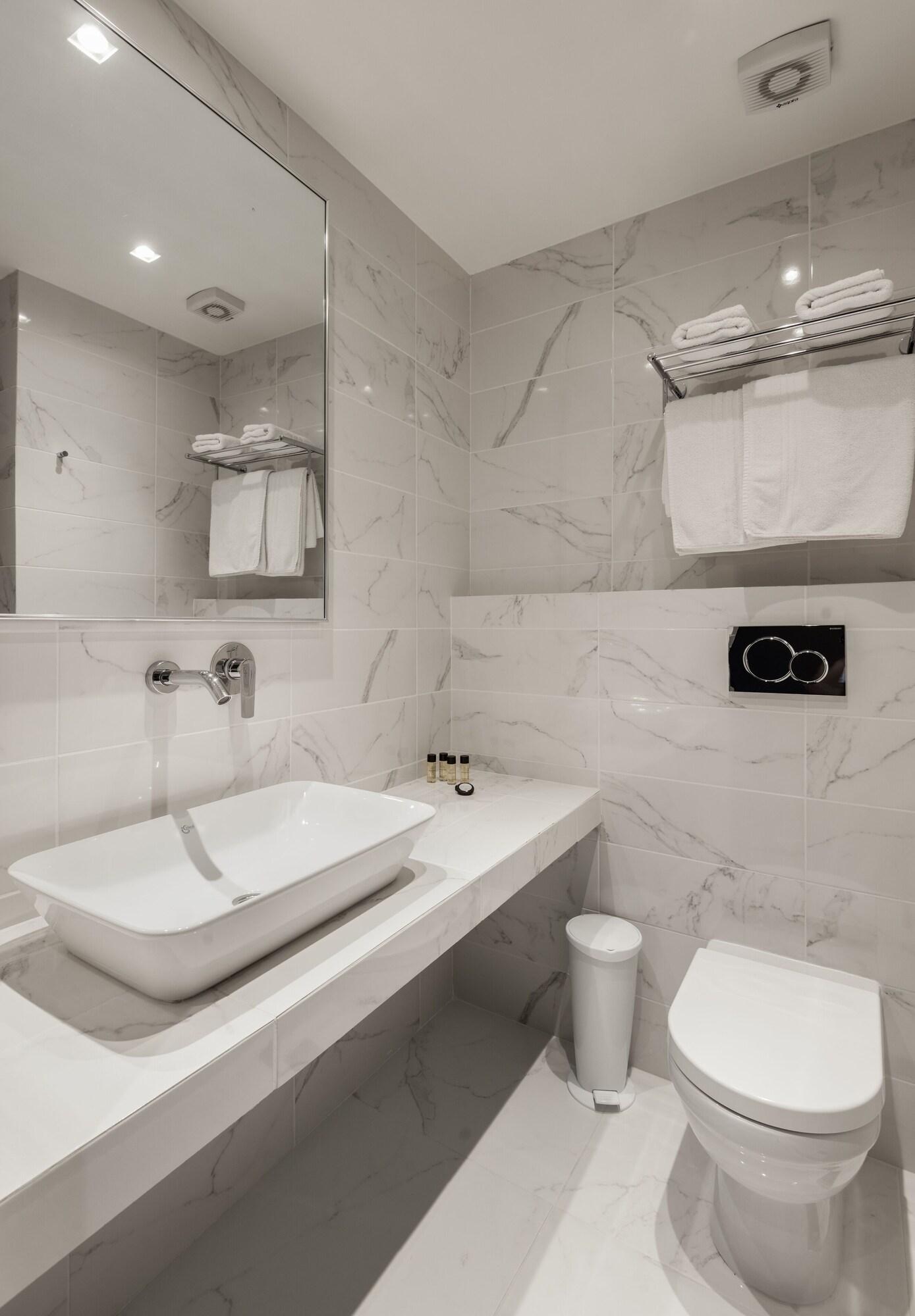 Double or Twin Superior