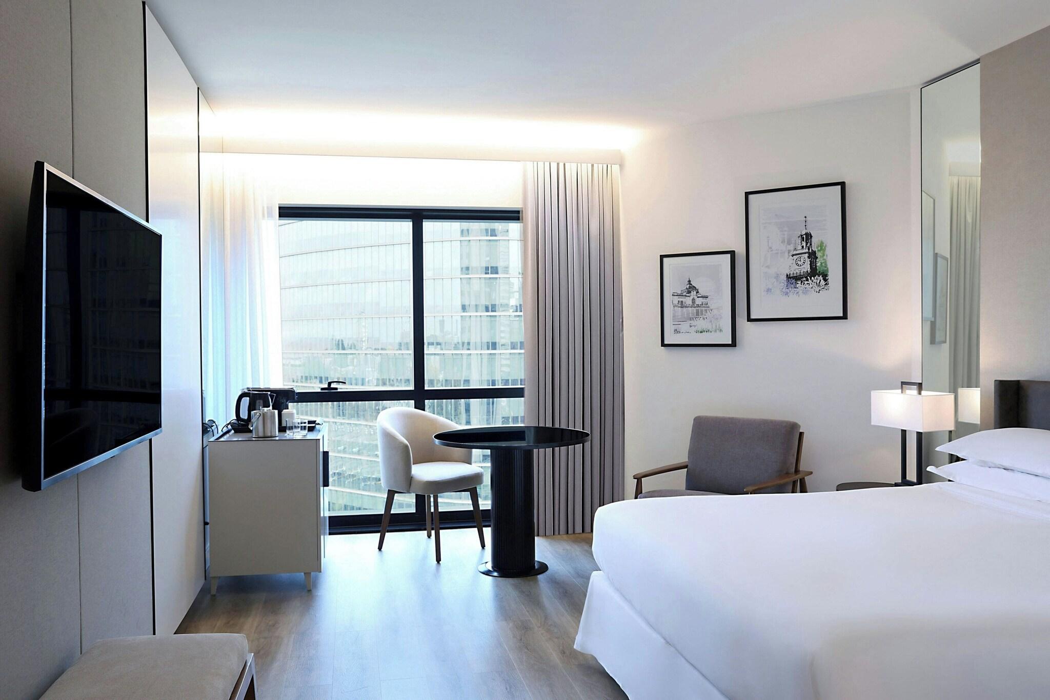 Double Superior King Bed