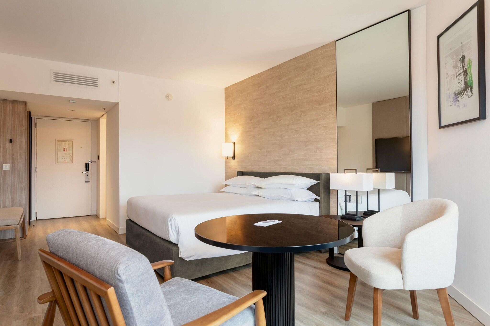 Double Superior King Bed