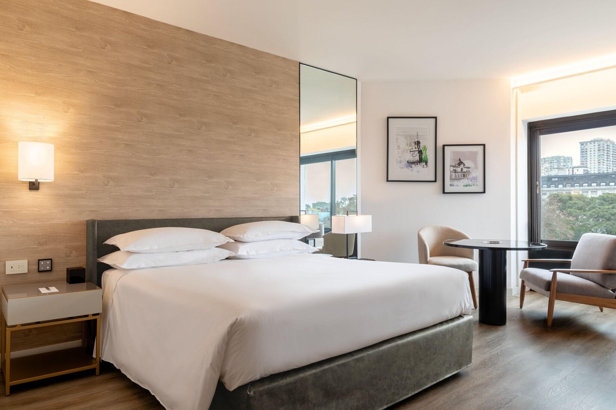 Double Superior King Bed