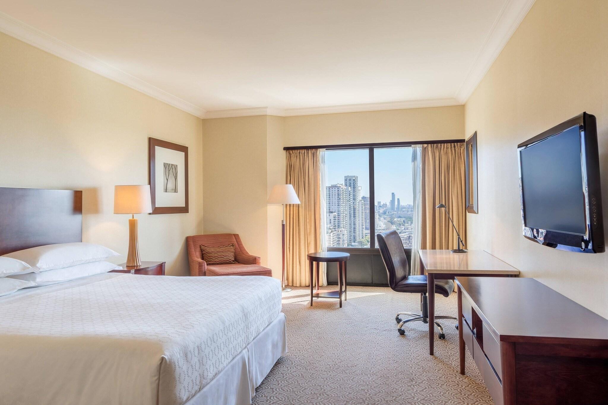 Double Club King Bed