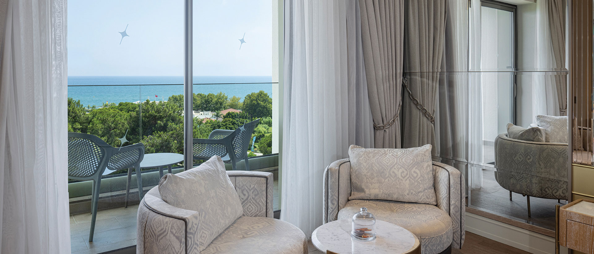 Double Single with Jacuzzi