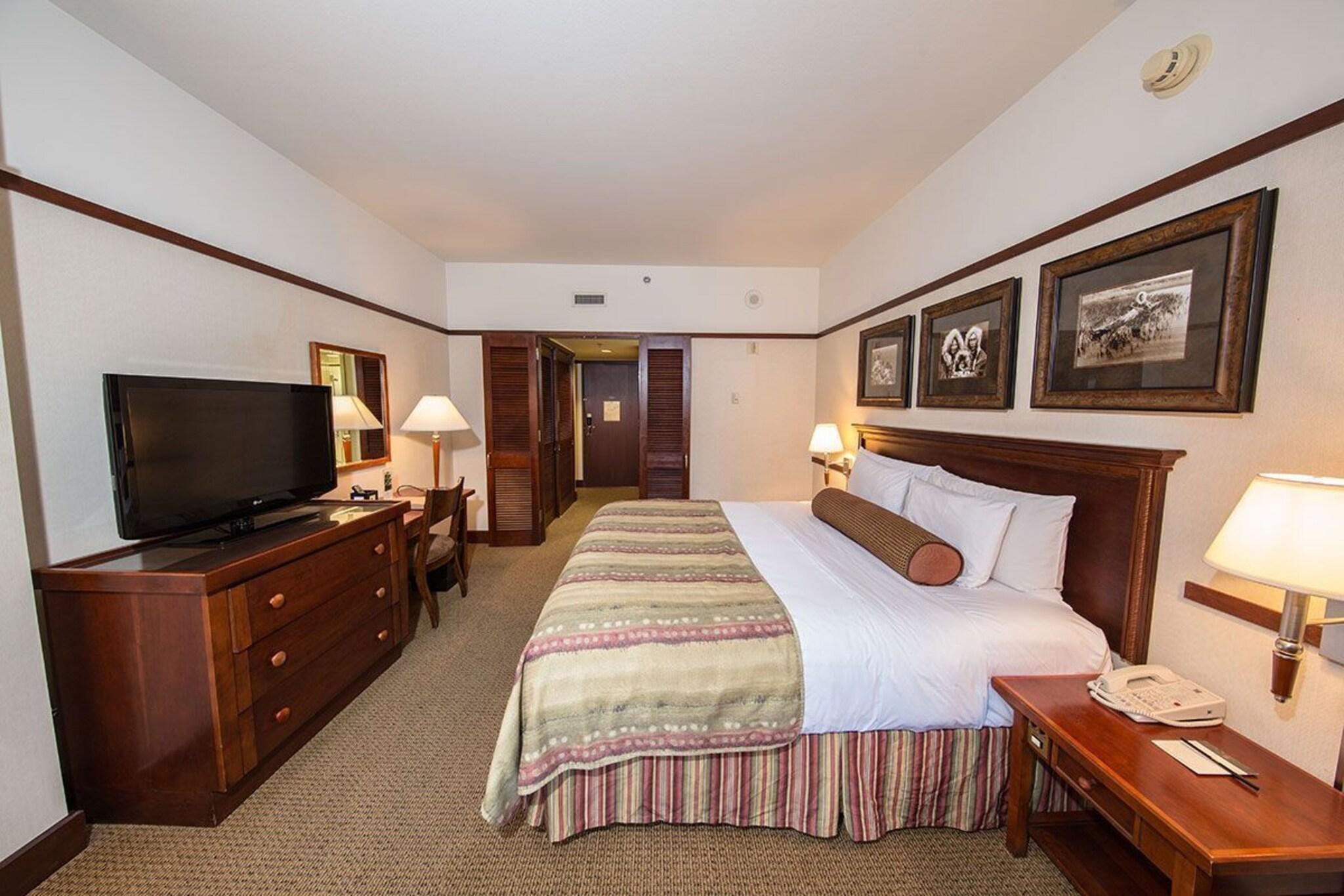 Double Deluxe King Bed