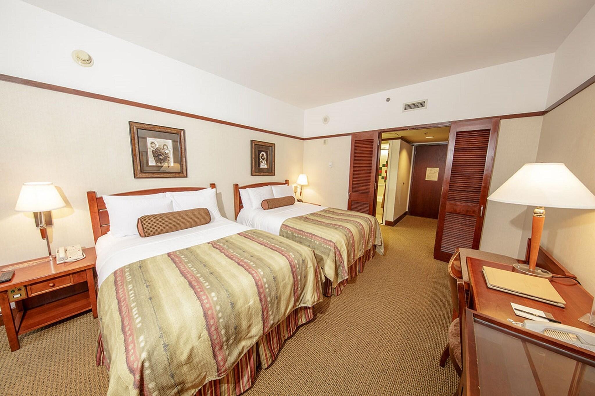 Double Deluxe King Bed