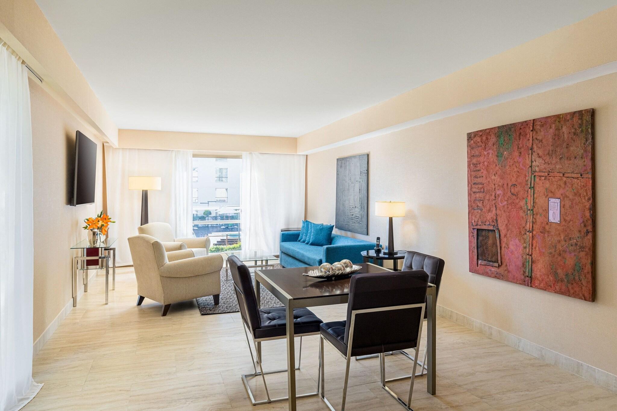 Junior Suite King Size Bed