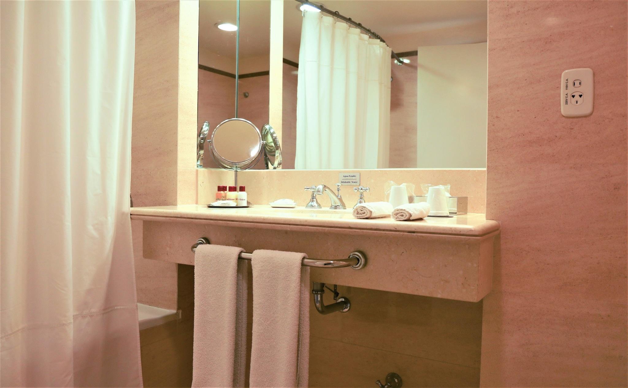 Double City View King Bed