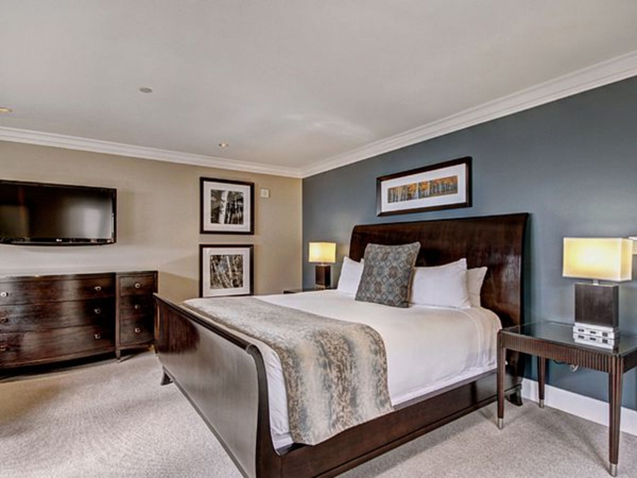 Double King Size Bed