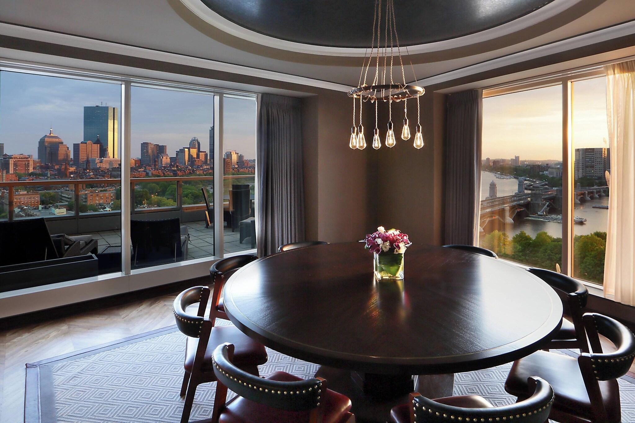 Suite Presidential with Views